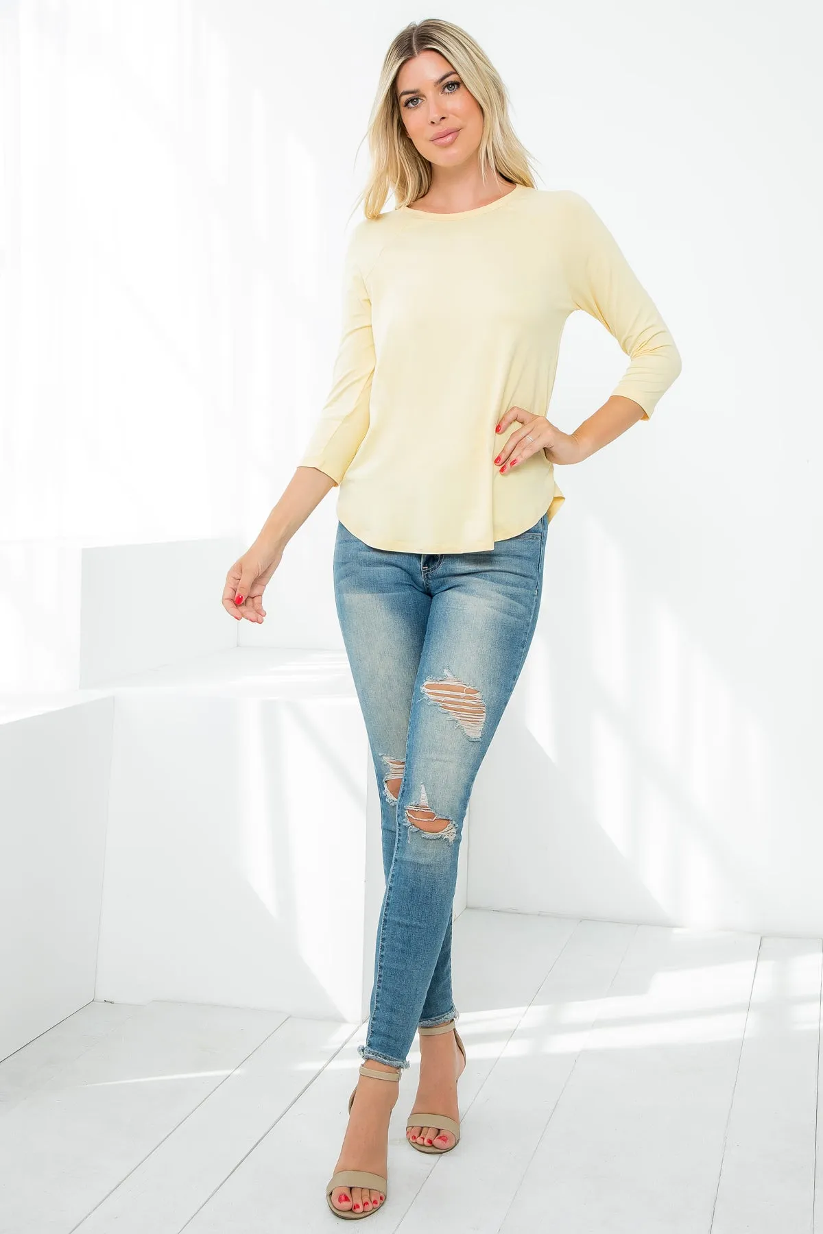 3/4 Sleeve Round Hem Solid Top