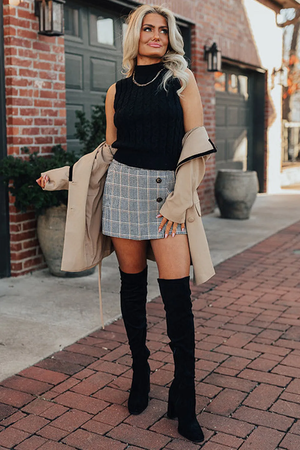 Black Cable Knit Turtleneck Sleeveless Sweater Top