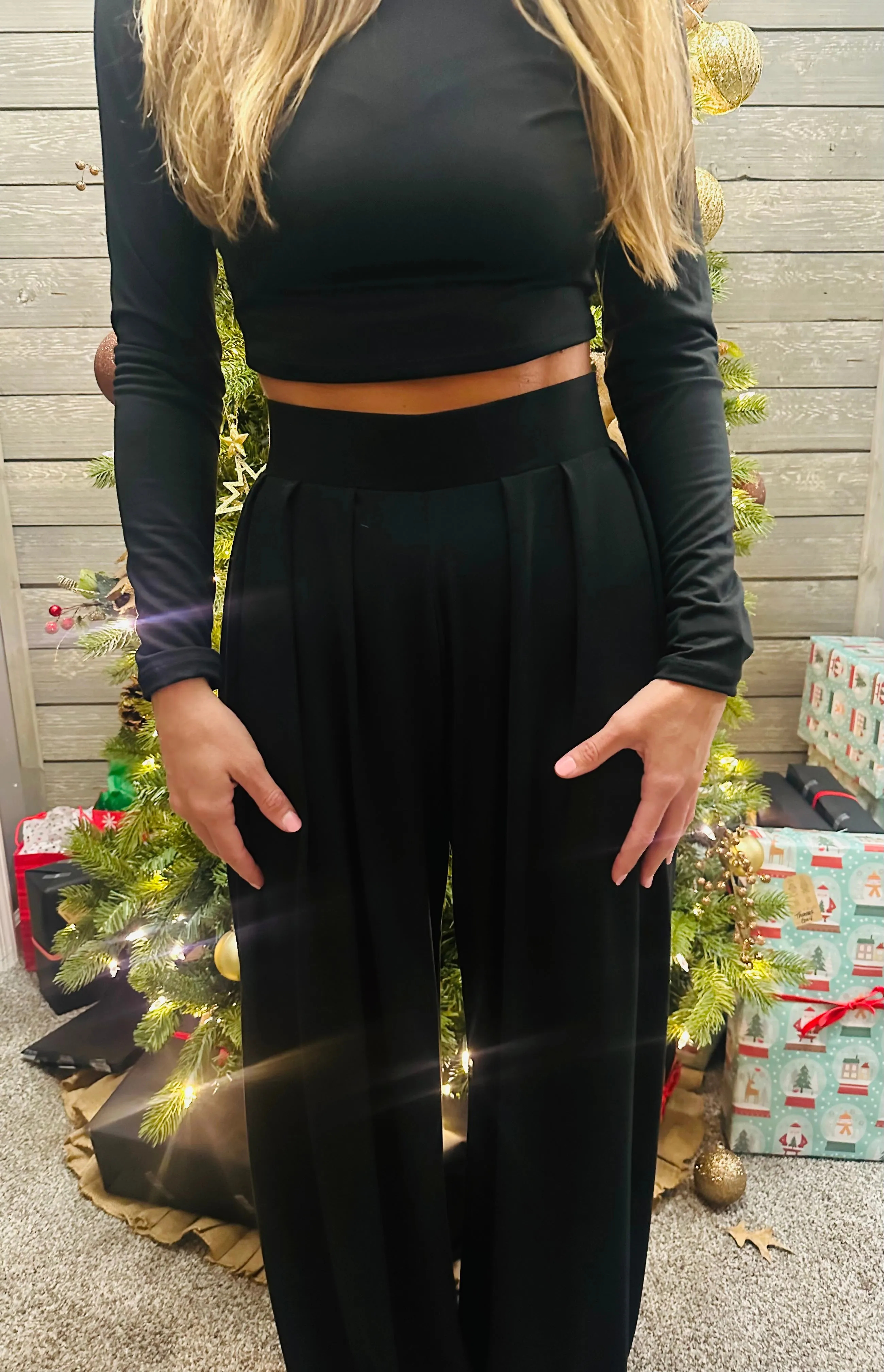 Black Pleated Set