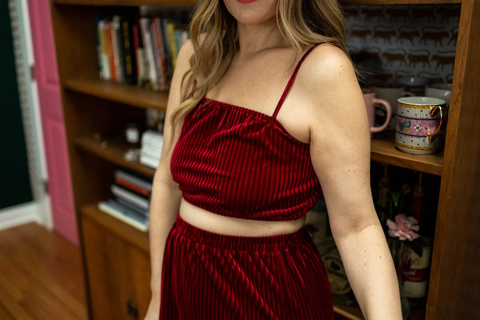 bowie velvet bralette in burgundy