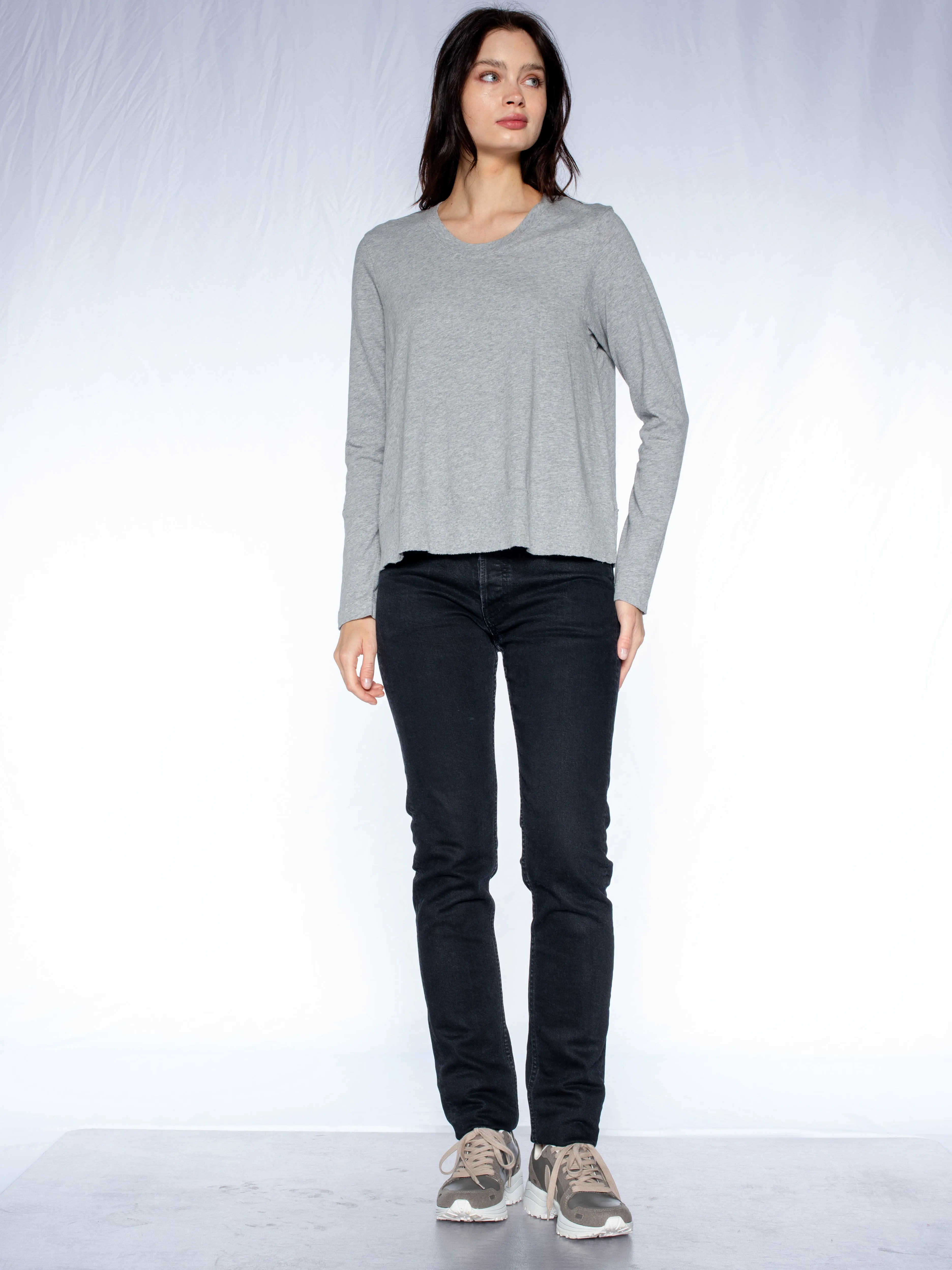 Crew L/S Slub Trapeze Tee Raw Rib Hem Detail