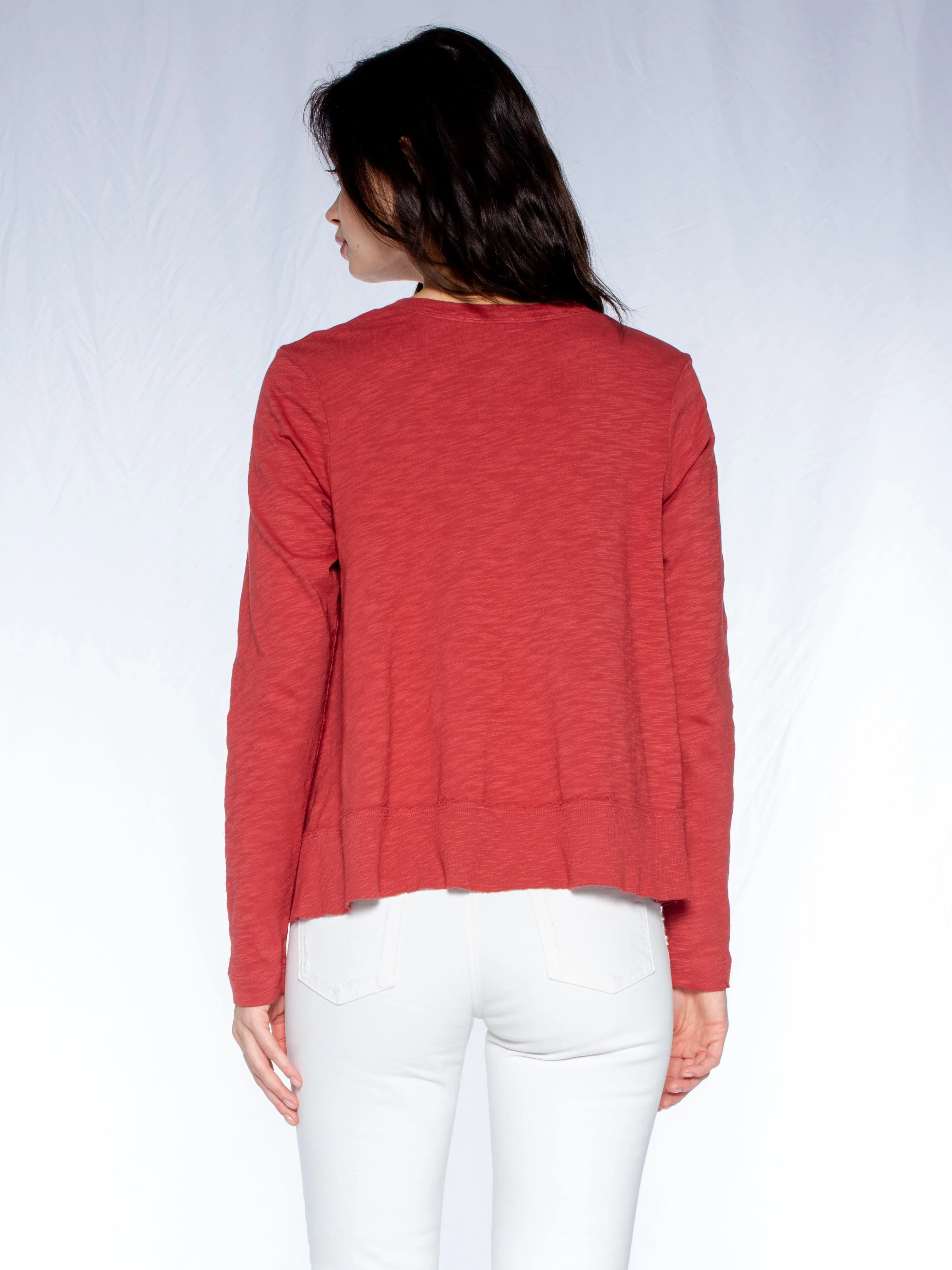 Crew L/S Slub Trapeze Tee Raw Rib Hem Detail
