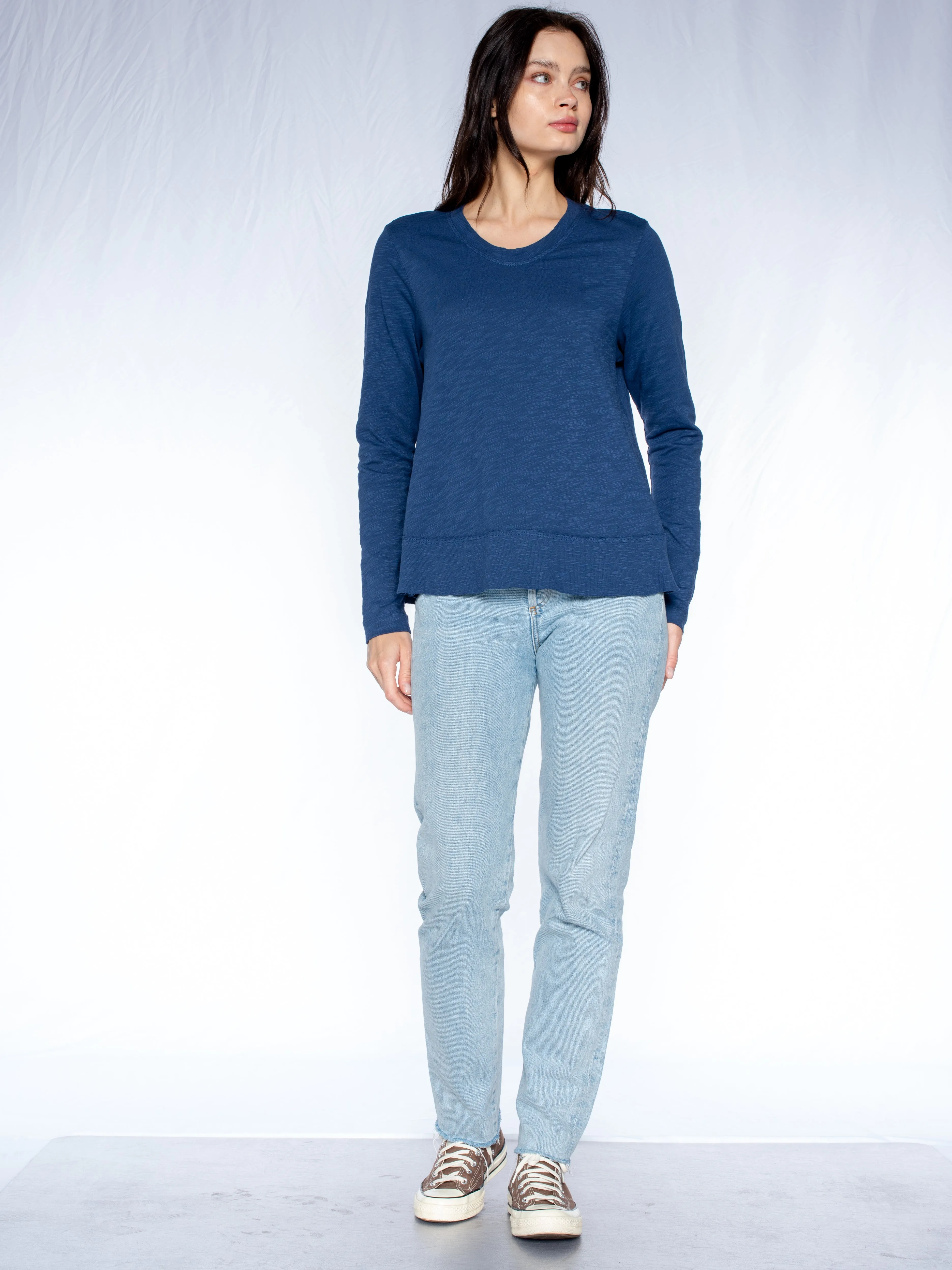 Crew L/S Slub Trapeze Tee Raw Rib Hem Detail