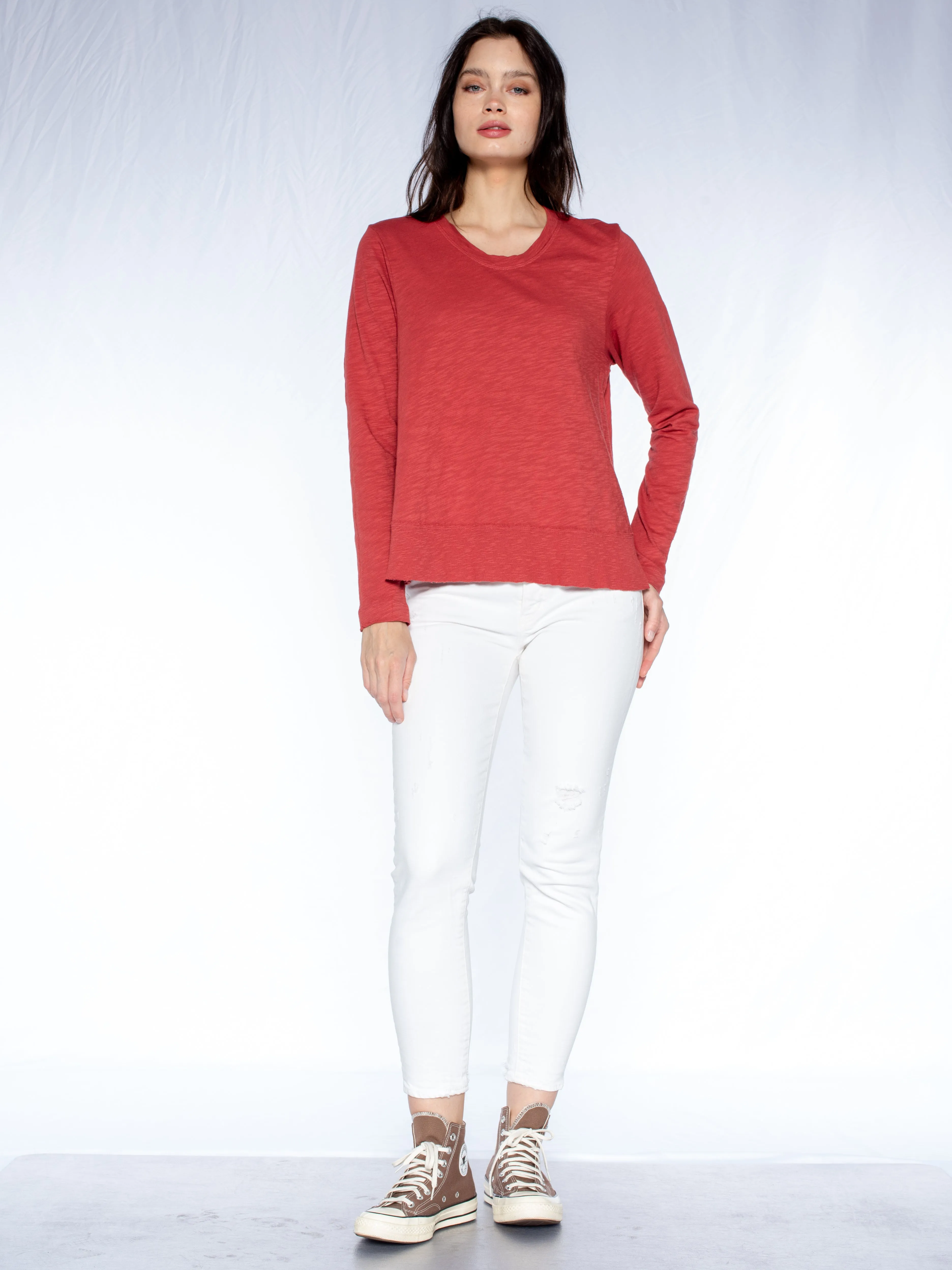 Crew L/S Slub Trapeze Tee Raw Rib Hem Detail