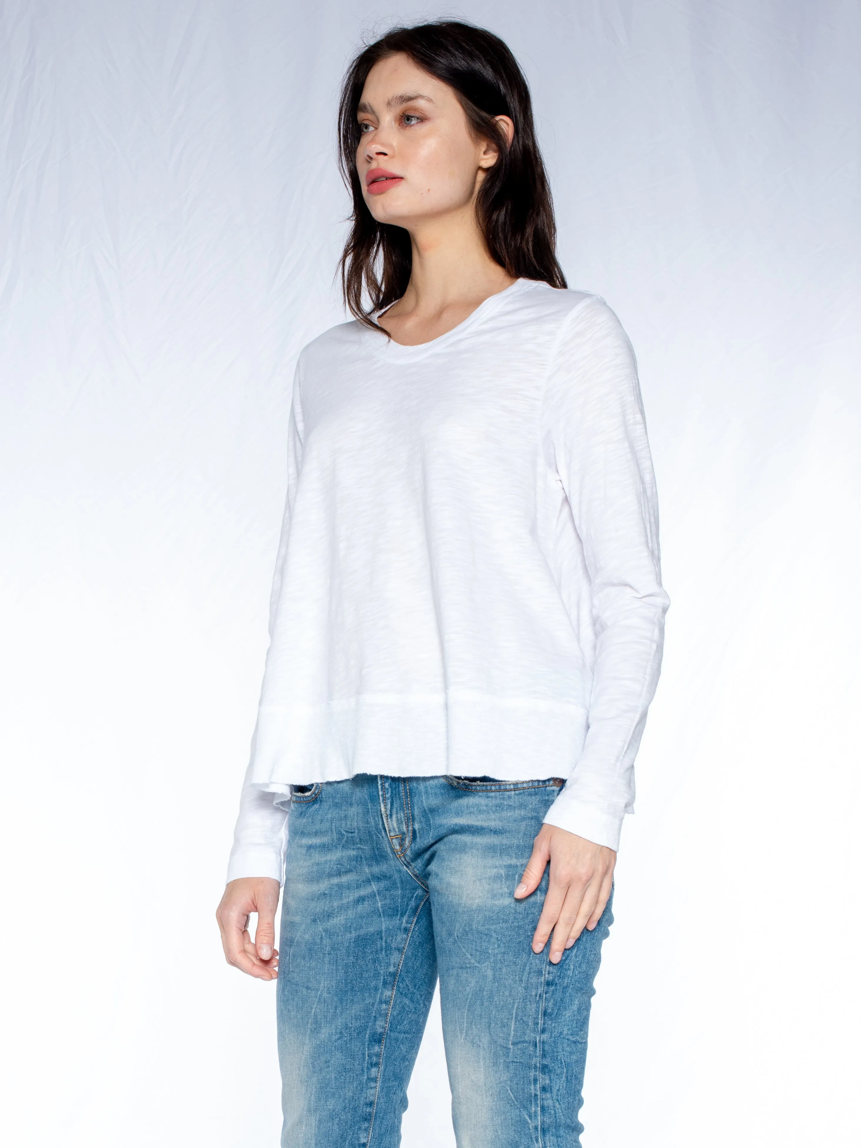 Crew L/S Slub Trapeze Tee Raw Rib Hem Detail