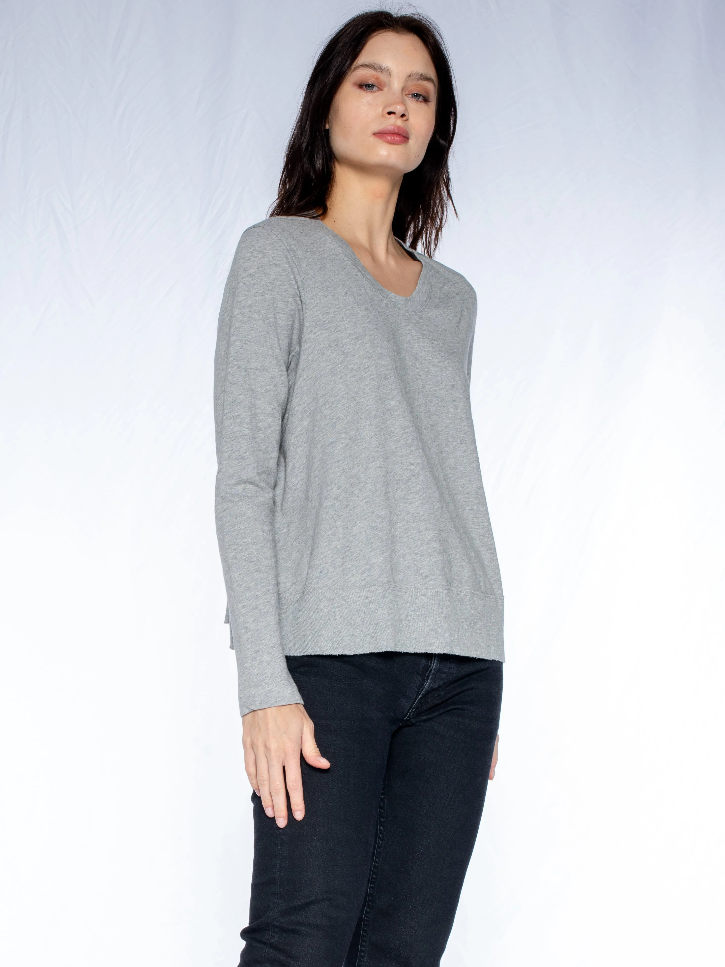 Crew L/S Slub Trapeze Tee Raw Rib Hem Detail