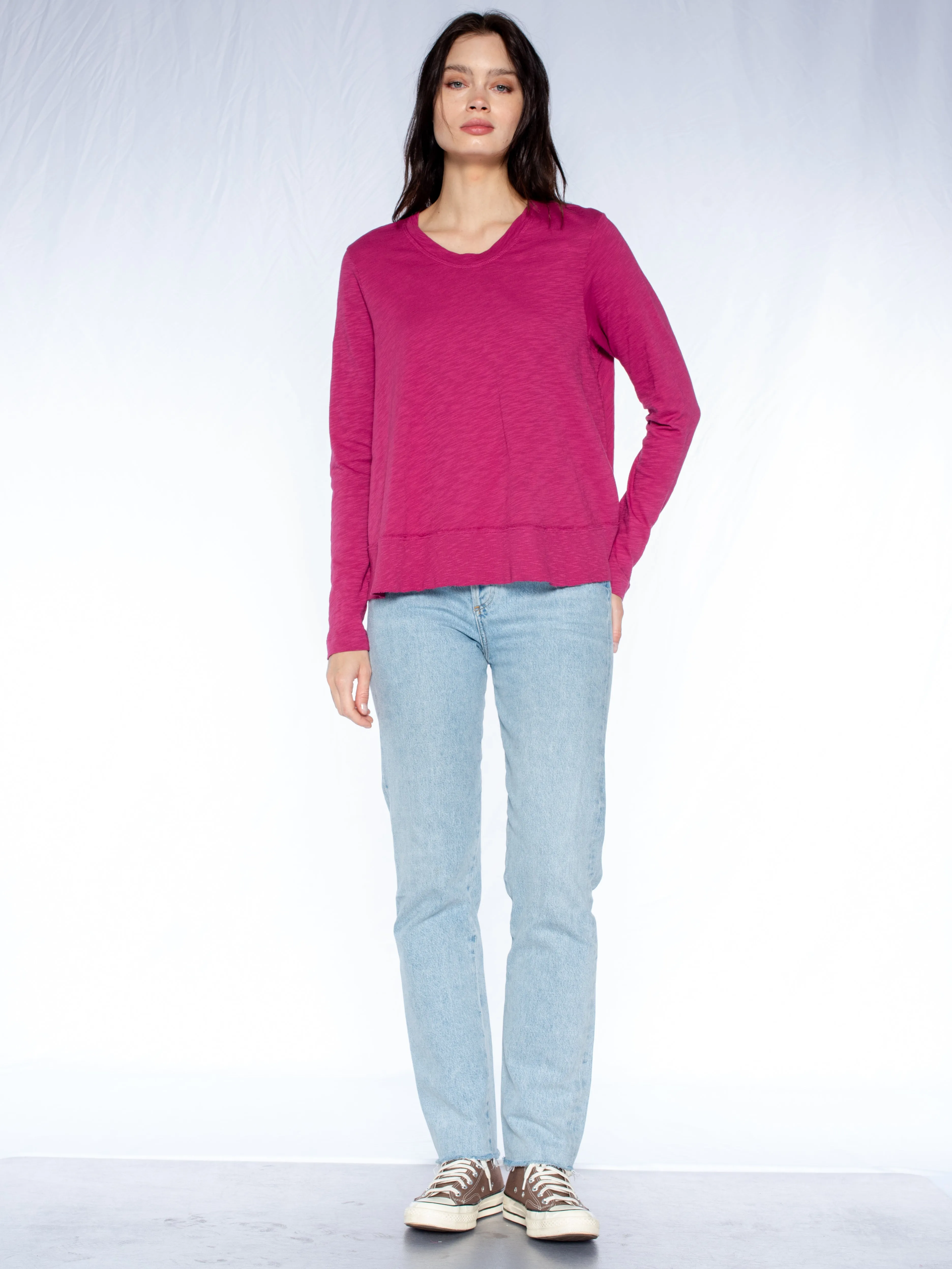 Crew L/S Slub Trapeze Tee Raw Rib Hem Detail