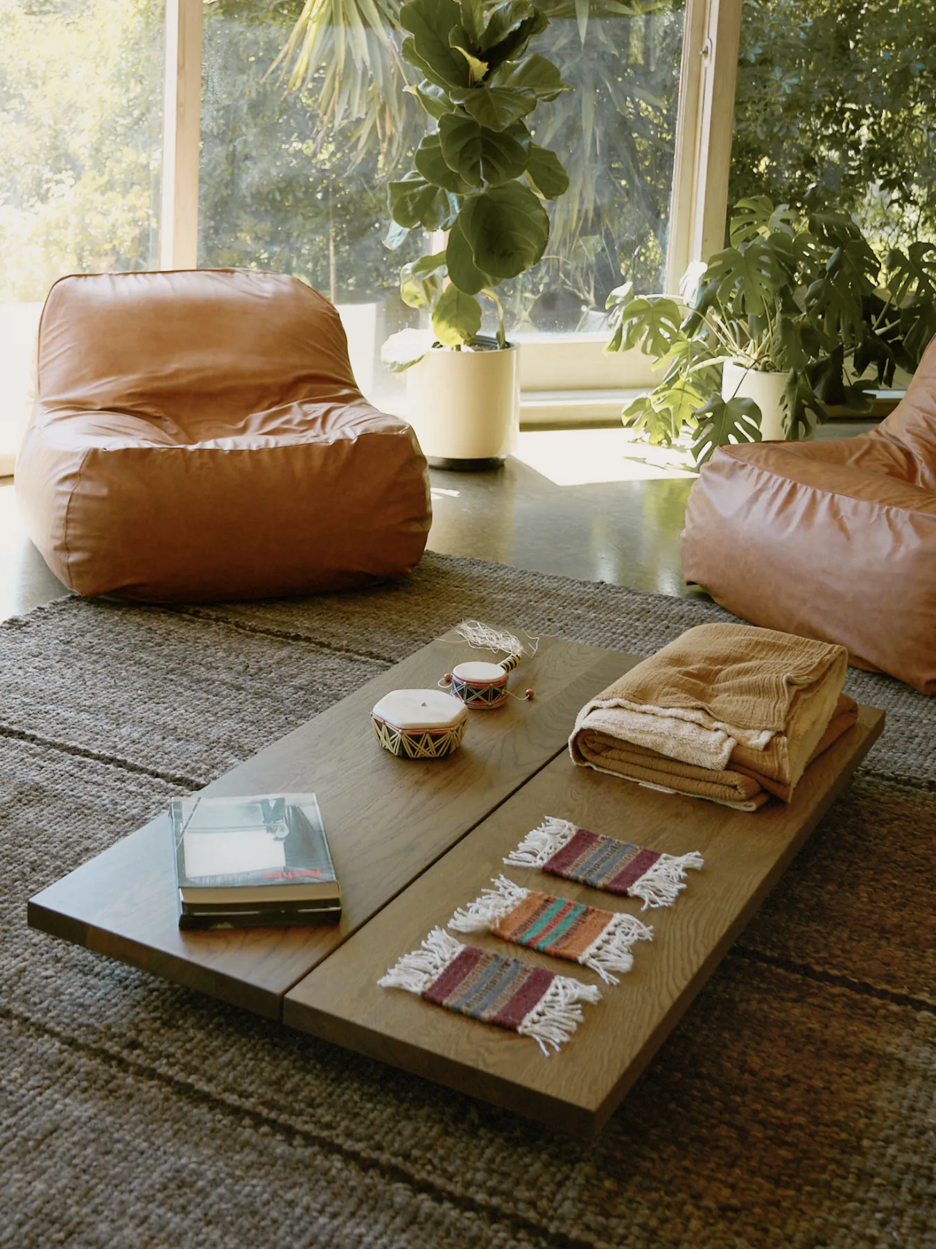 Dune Lounge Chair Vegan Leather - Saddle