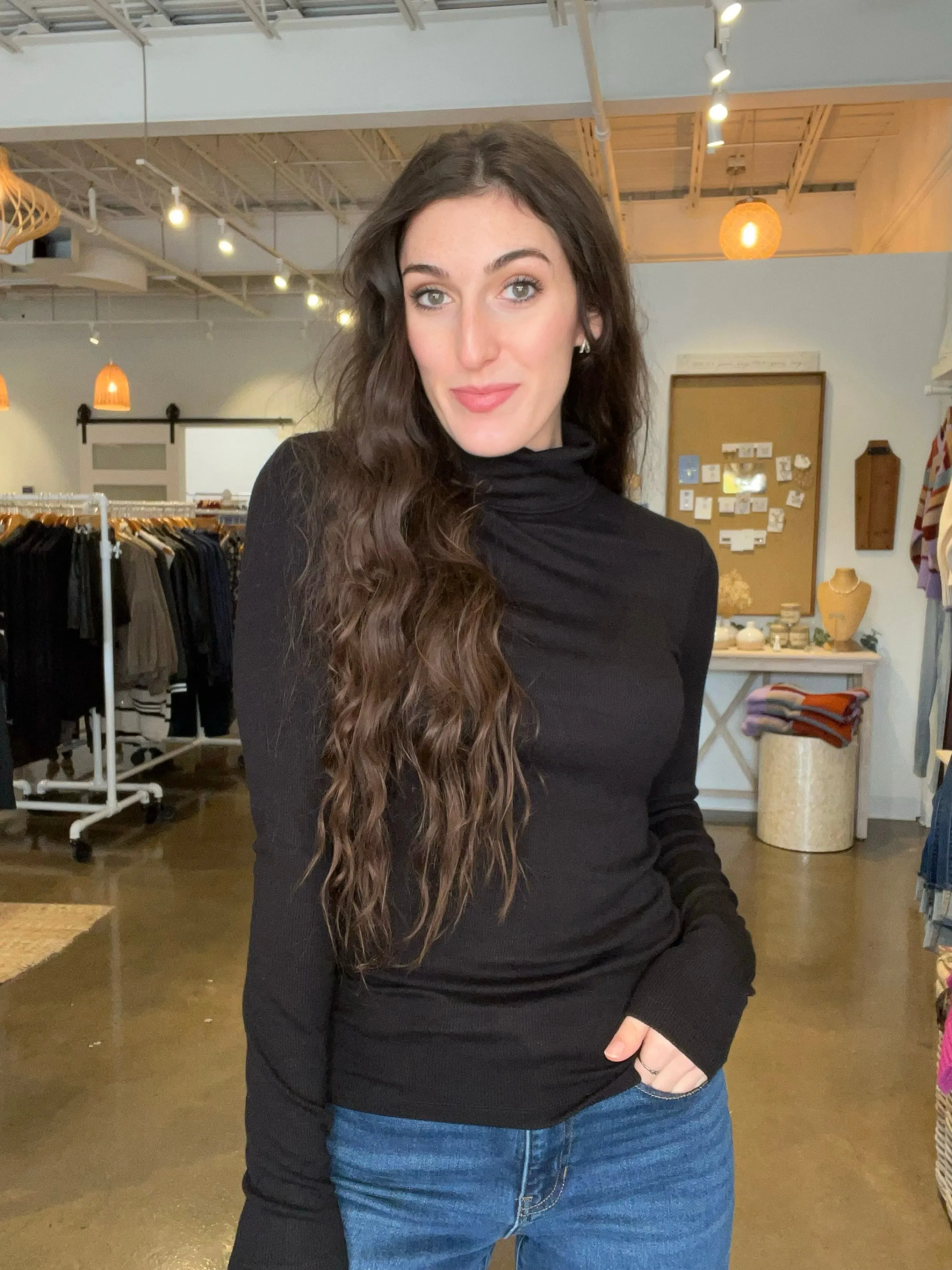 Essential TN Black