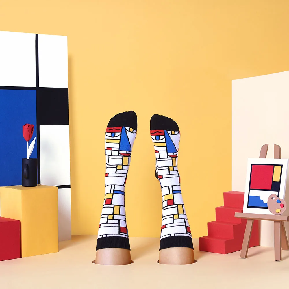 Feet Mondrian