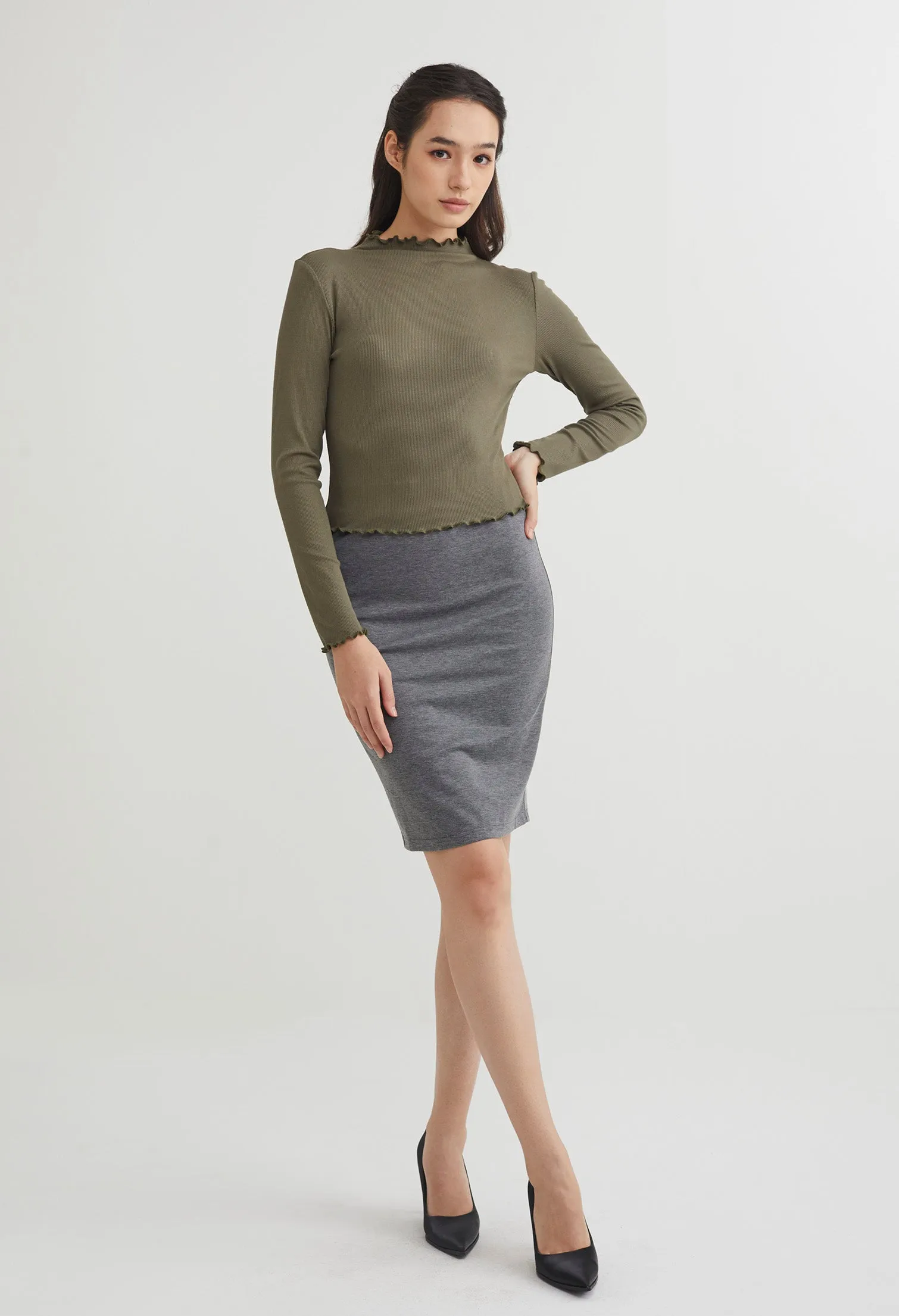 Frilled Turtleneck Inner Fitted Top
