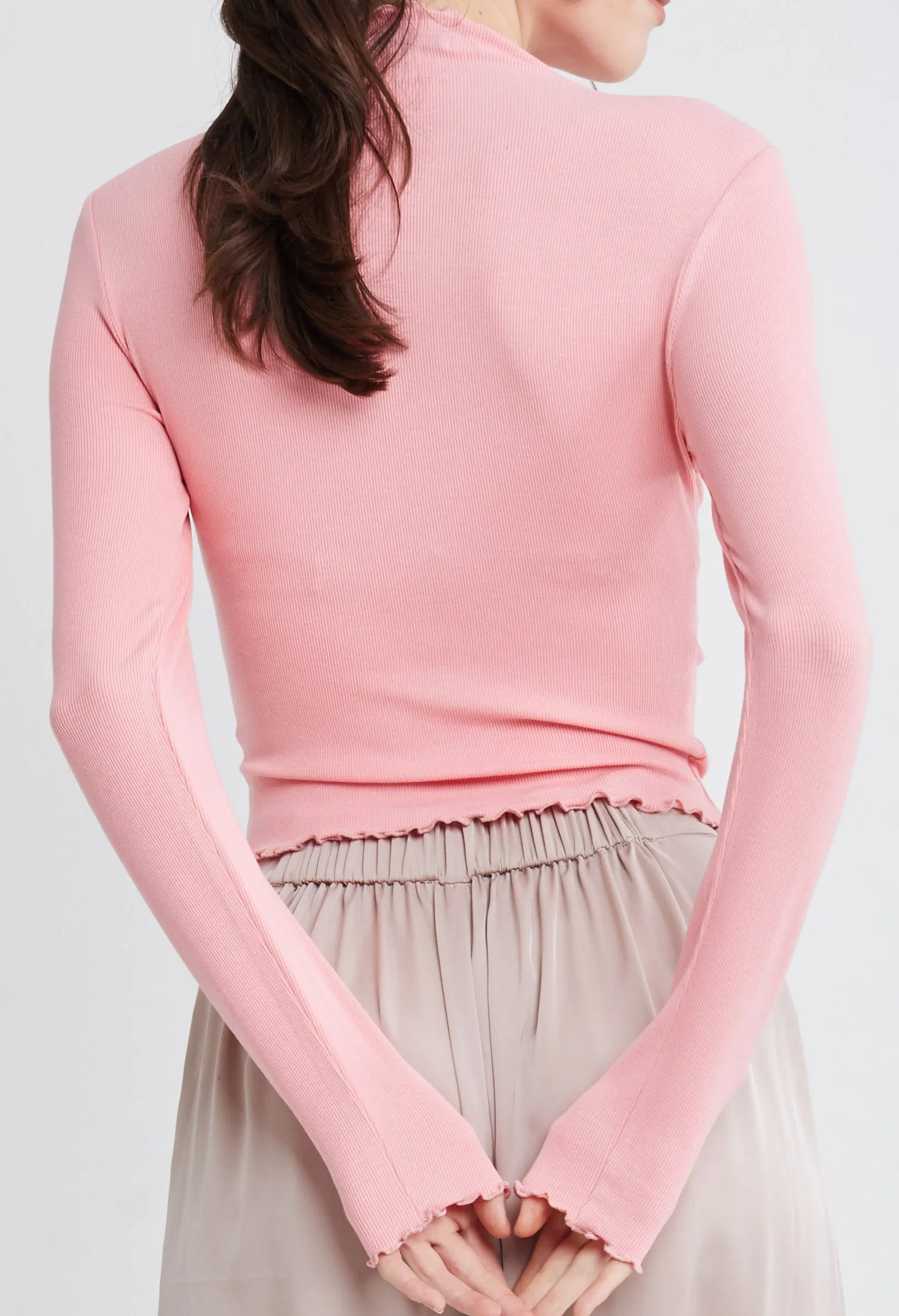 Frilled Turtleneck Inner Fitted Top