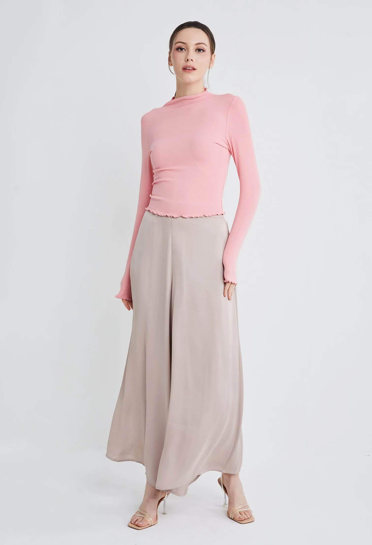 Frilled Turtleneck Inner Fitted Top
