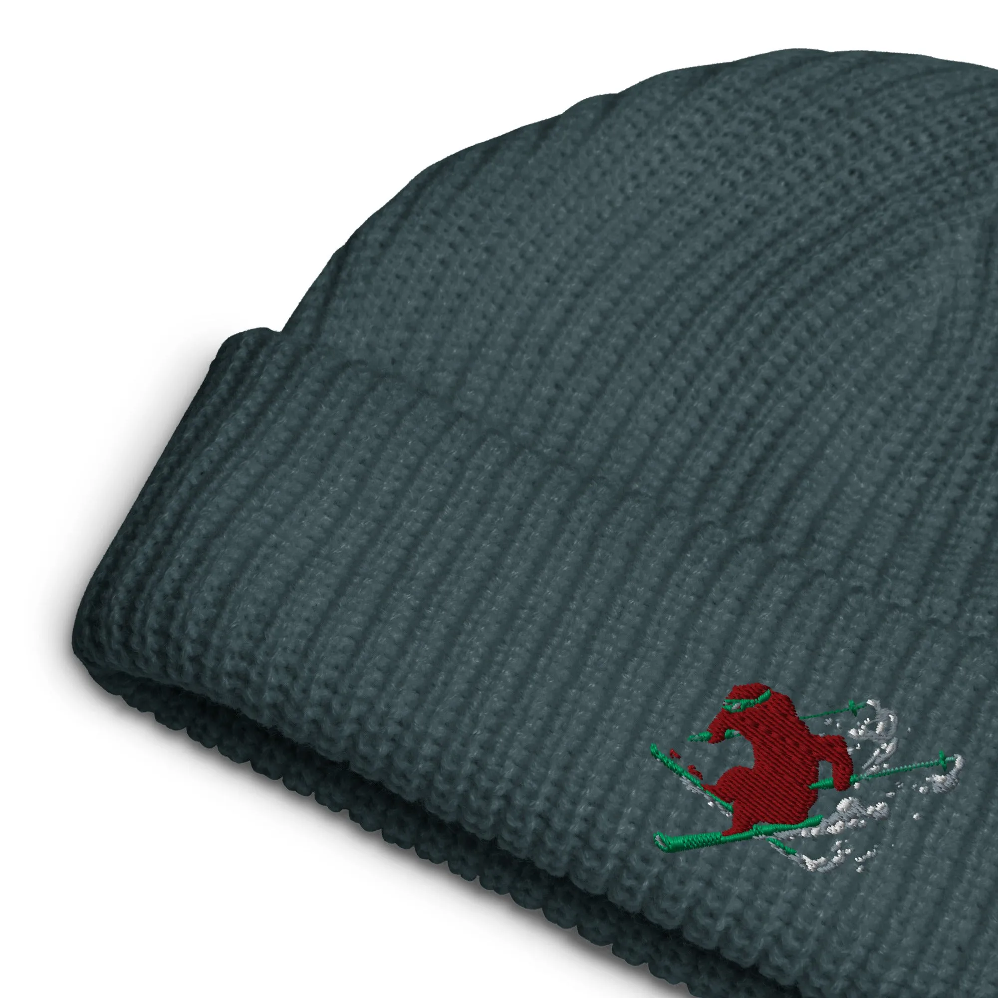 Goldie the Skiing Grizzly short beanie