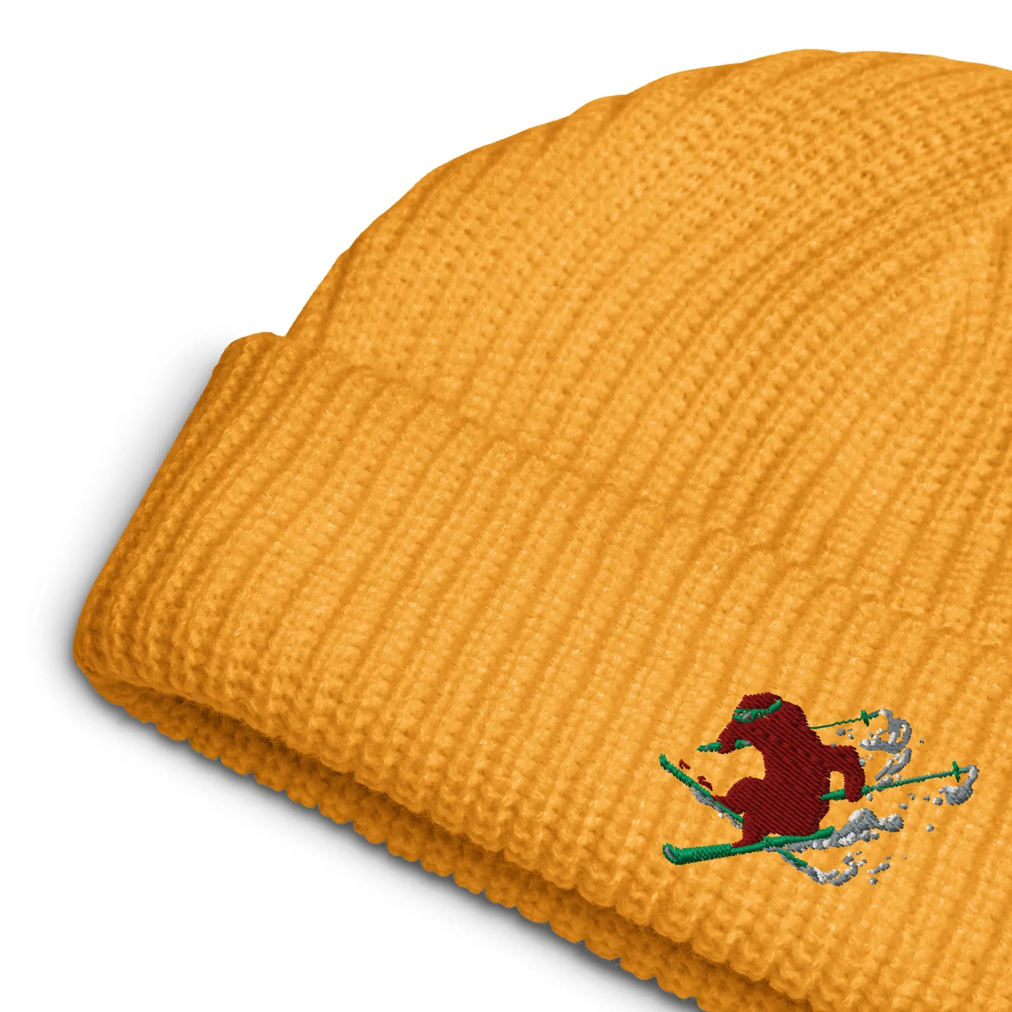 Goldie the Skiing Grizzly short beanie