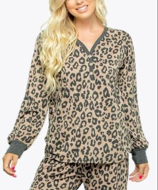 Gone Wild Leopard Lounge Top
