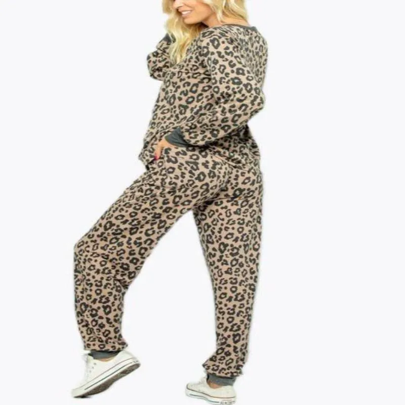 Gone Wild Leopard Lounge Top