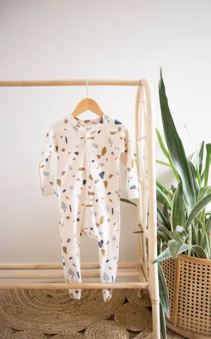 Lounge Suit: Boulders 18/24M