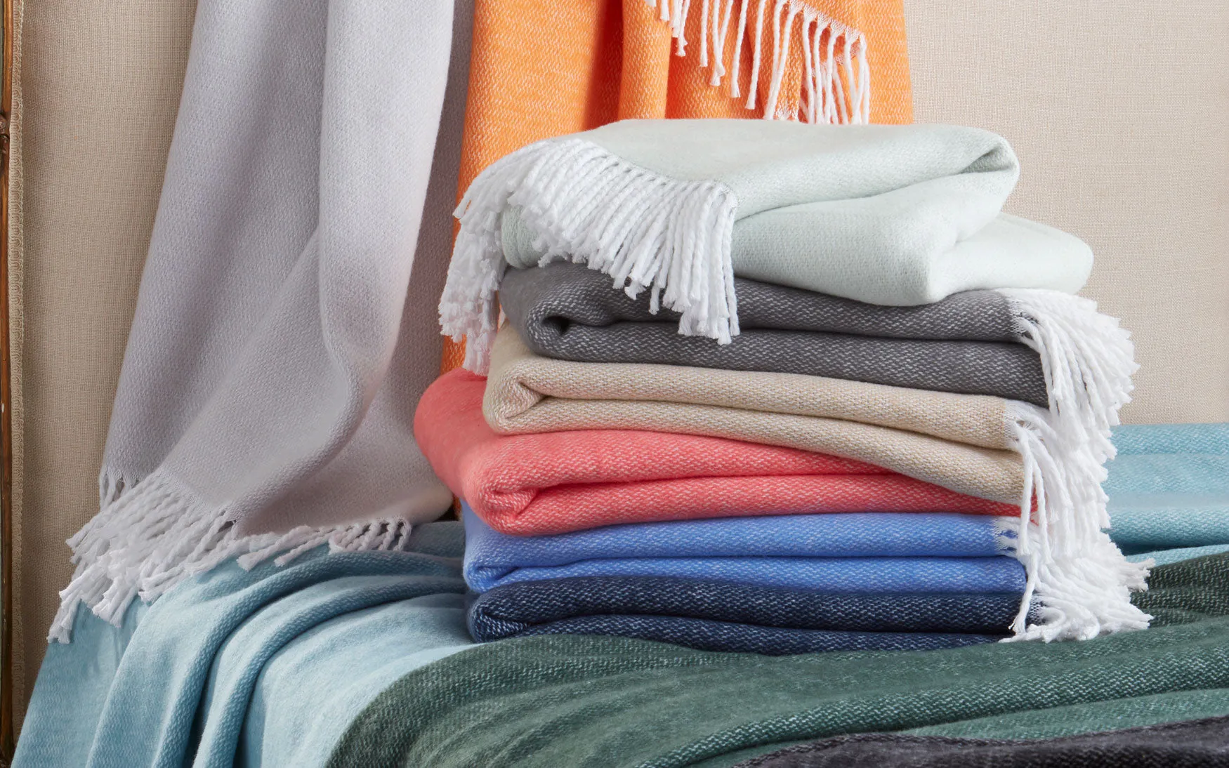 Matouk Pezzo Throw
