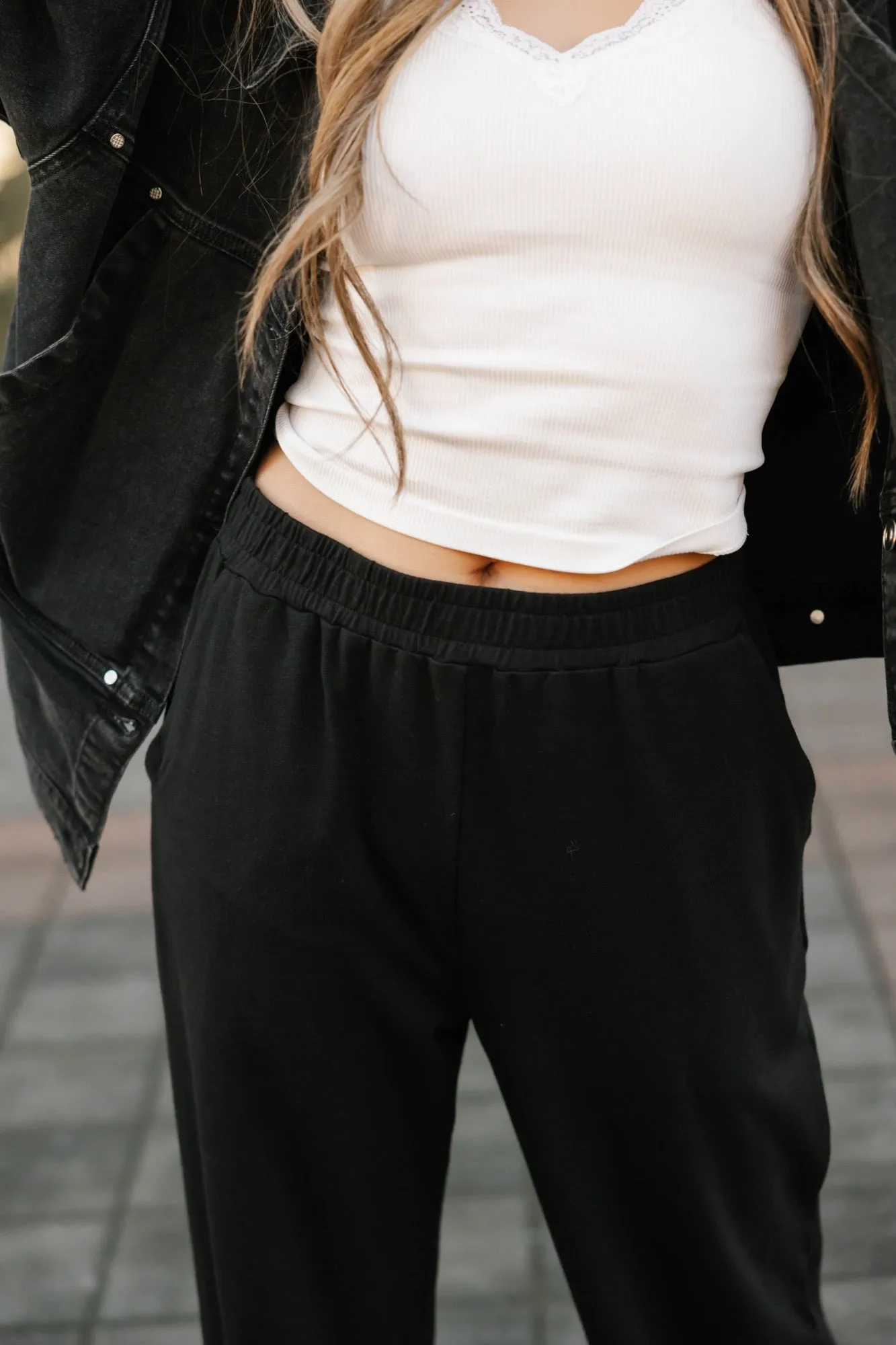 Maya Straight Leg Pant in Midnight Black
