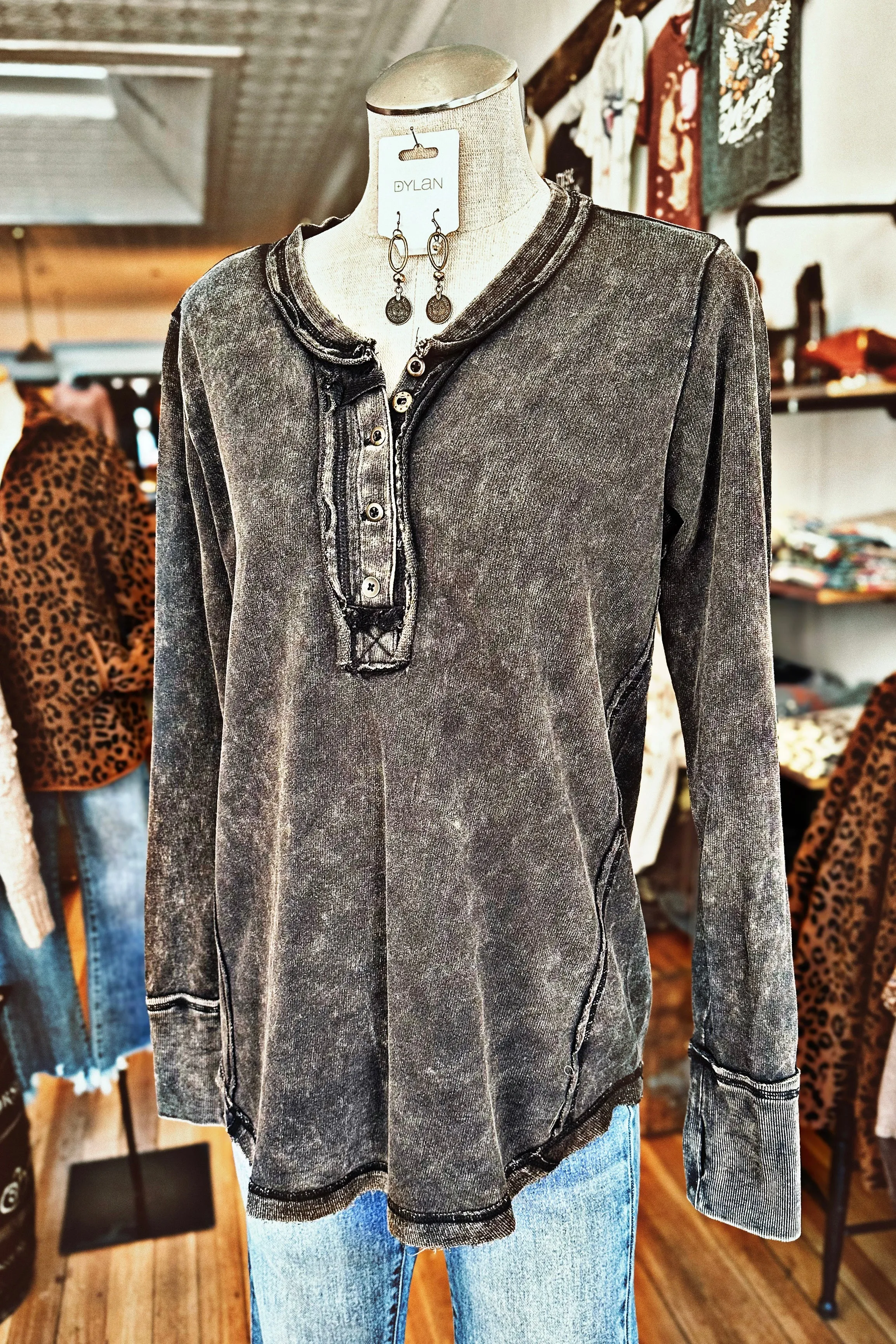 Mineral Wash Thumb Hole Cuff Top