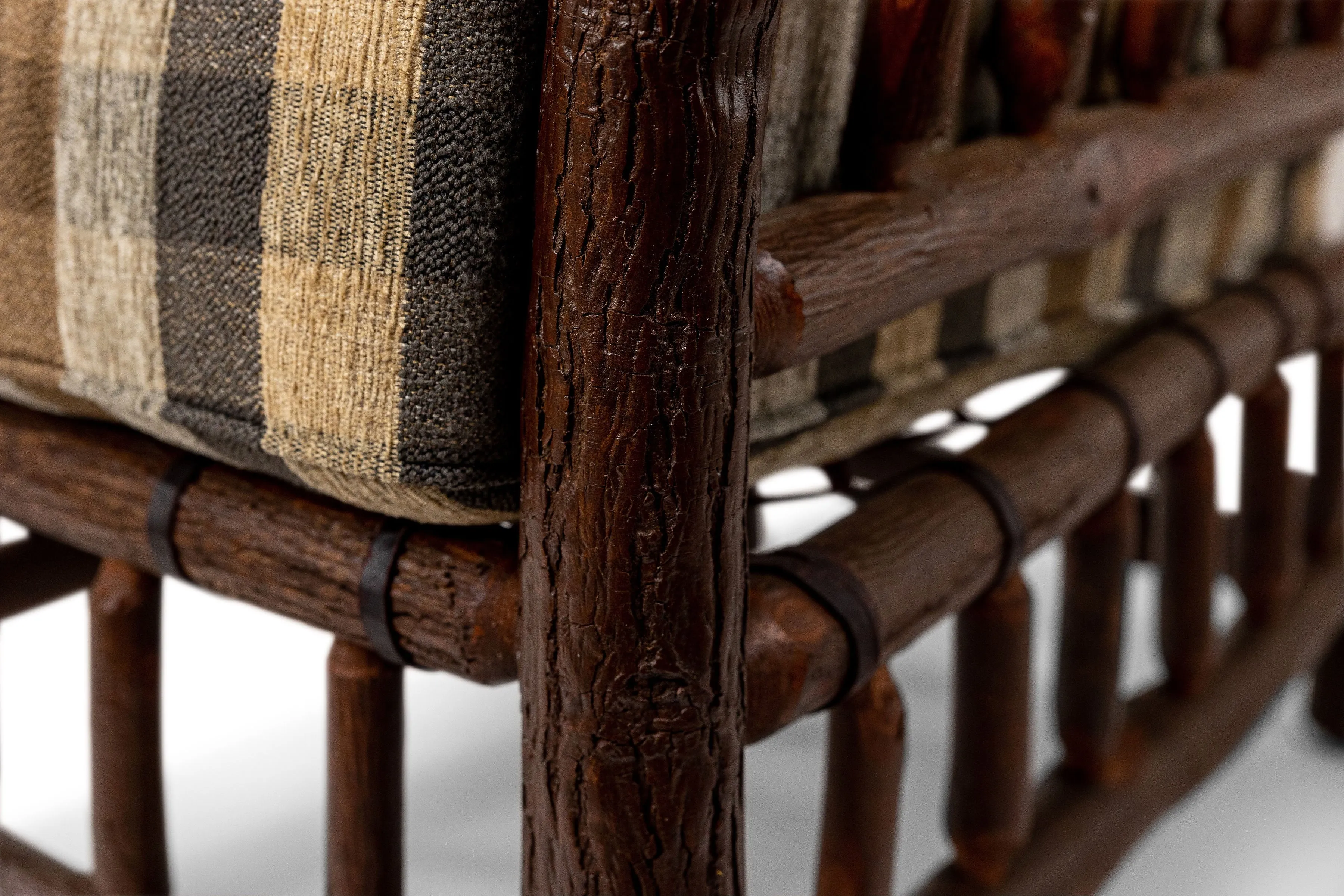 Old Hickory Grove Park Lounge Chair in Woodcreek