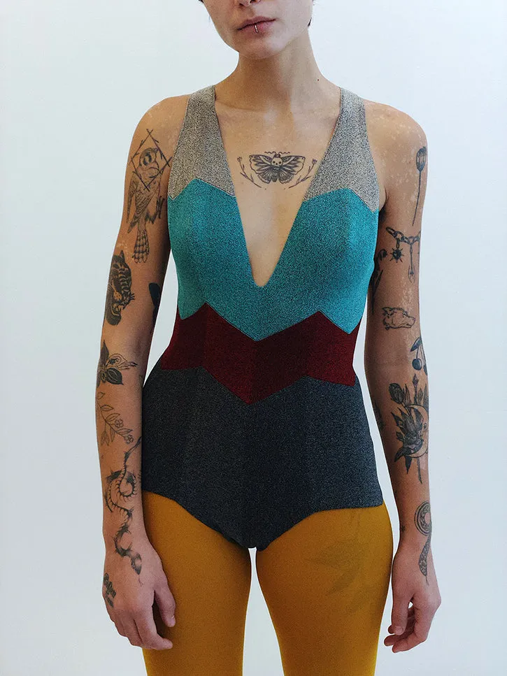 Pelican Avenue Bodysuit Shark, Reverse Grey