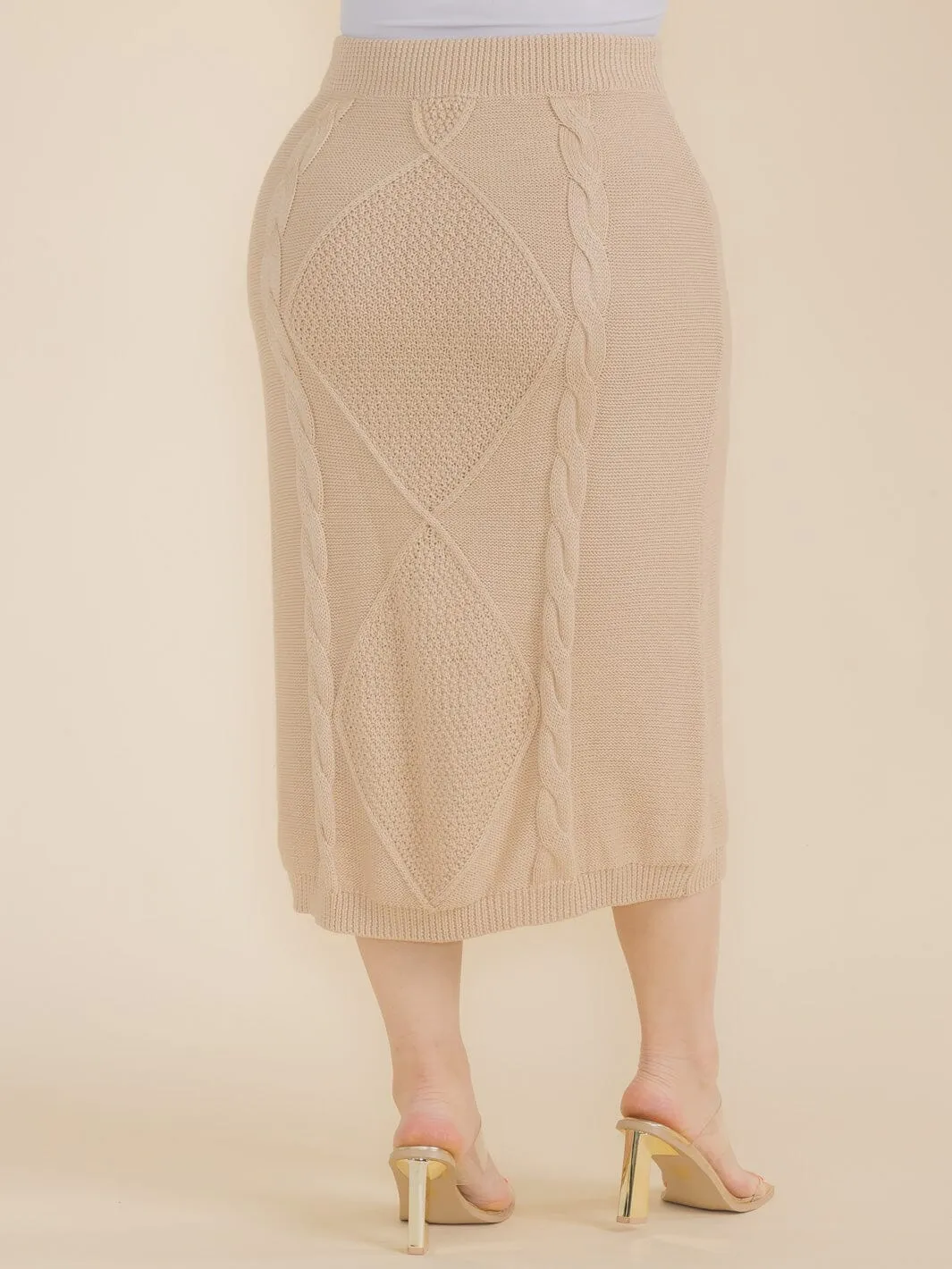 PLUS SIZE ELASTIC WAIST CABLE KNIT MIDI SKIRT