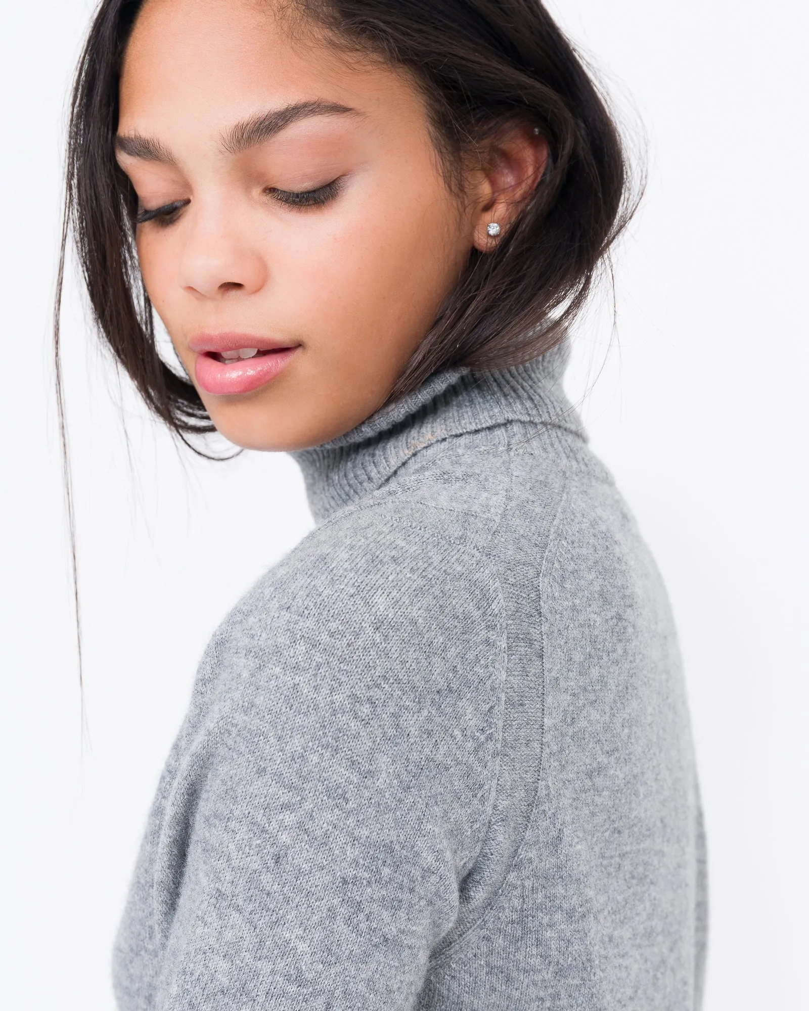 RAYNE Cashmere Turtleneck