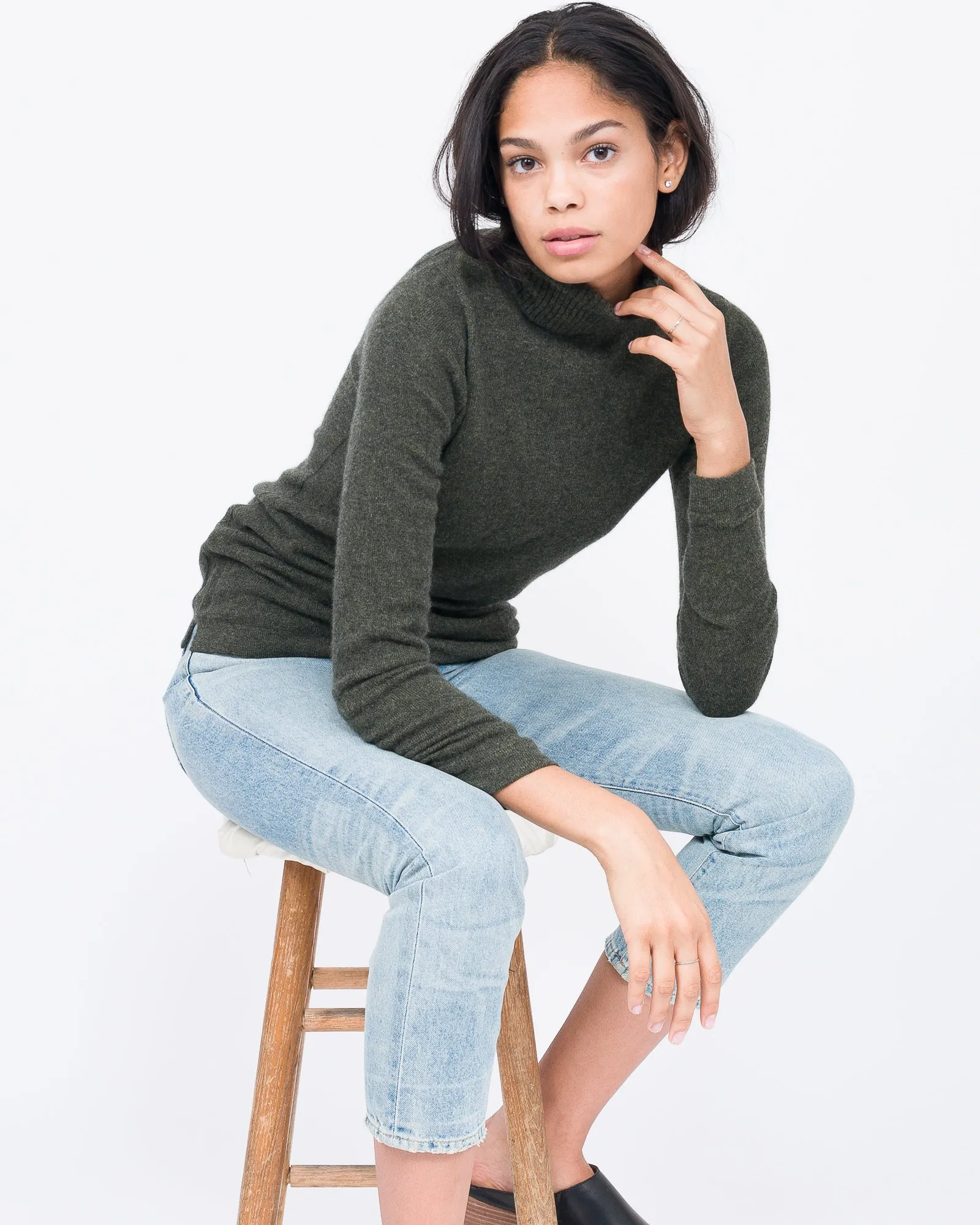 RAYNE Cashmere Turtleneck