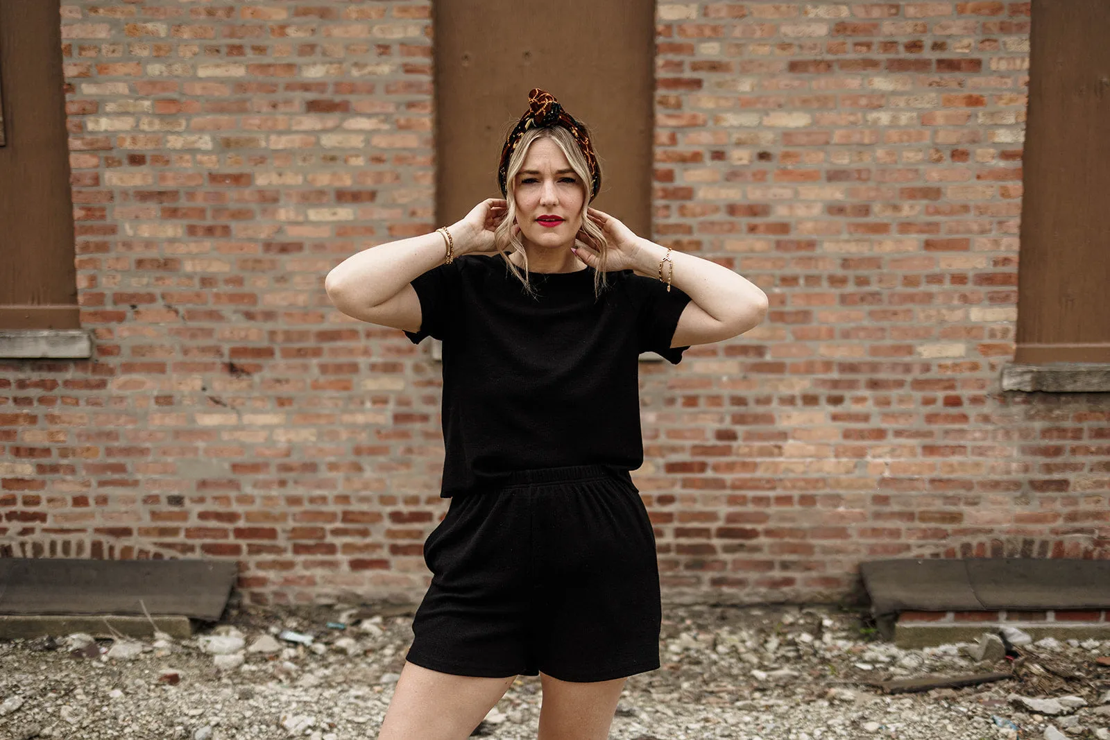 samantha set in black