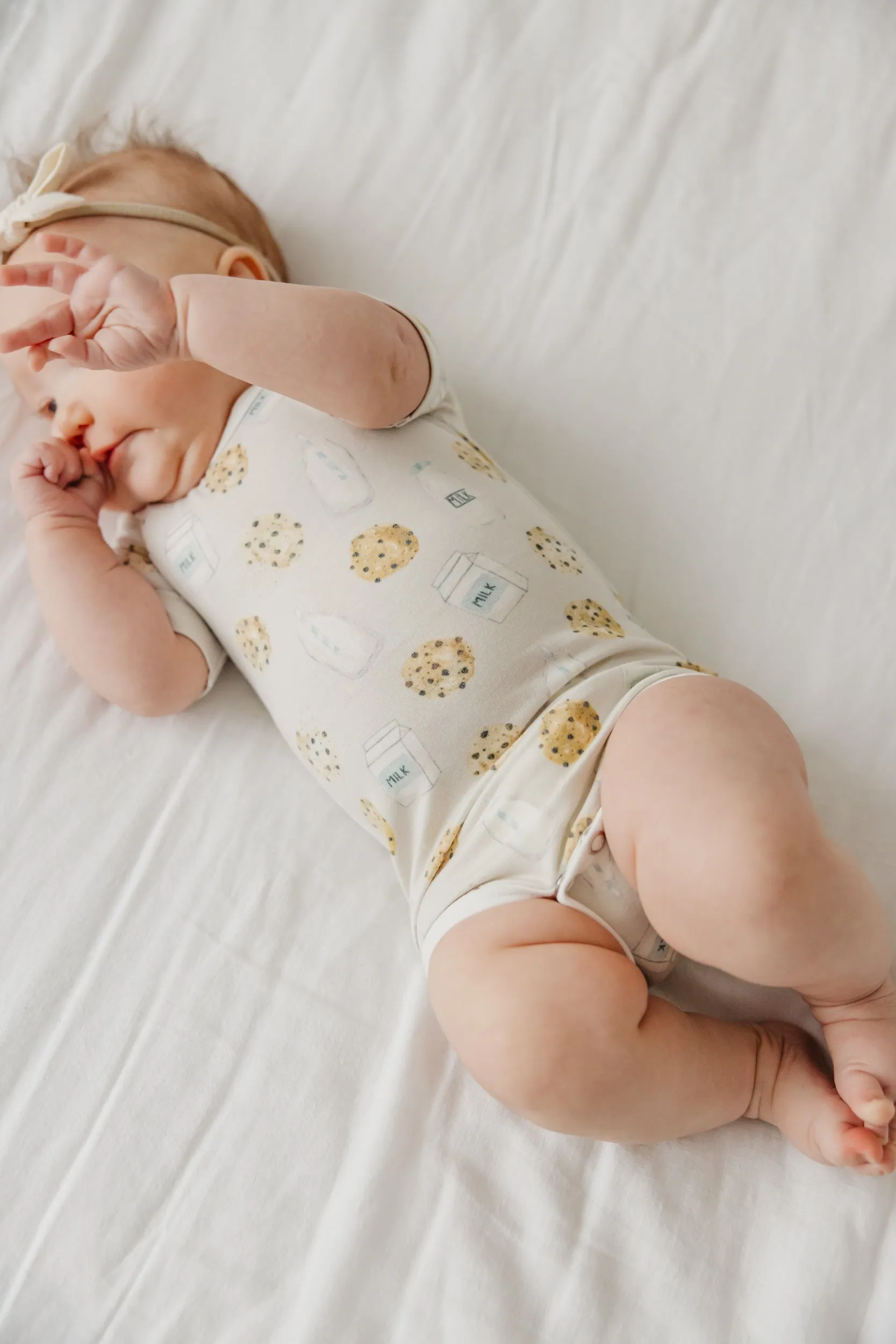 Short Sleeve Bodysuit - Chip