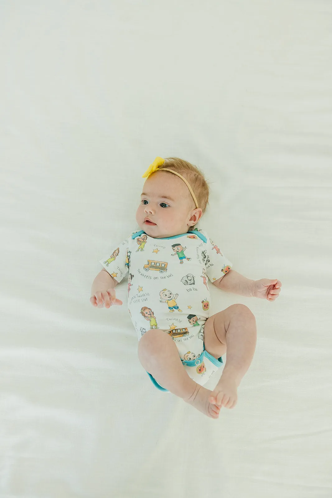 Short Sleeve Bodysuit - CoComelon Friends