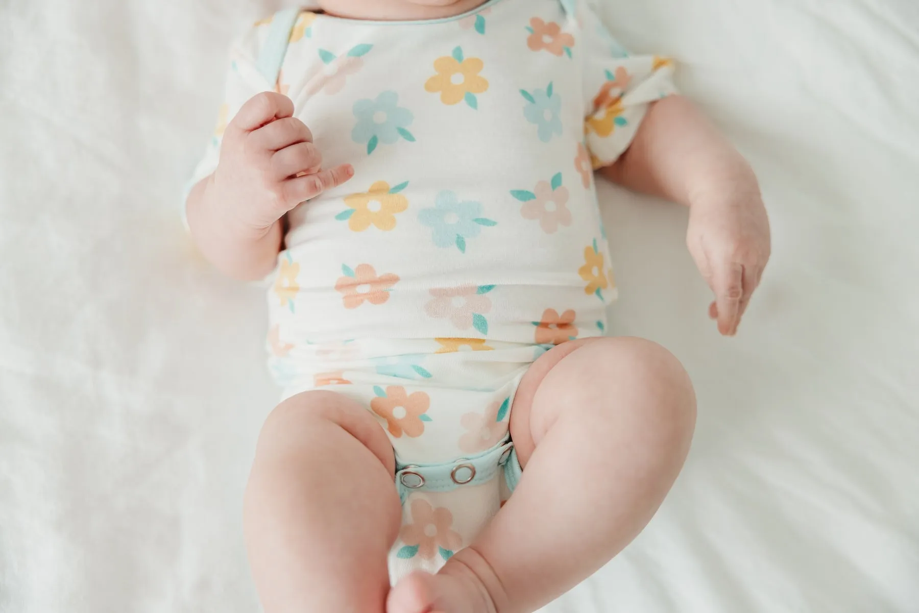 Short Sleeve Bodysuit - Daisy