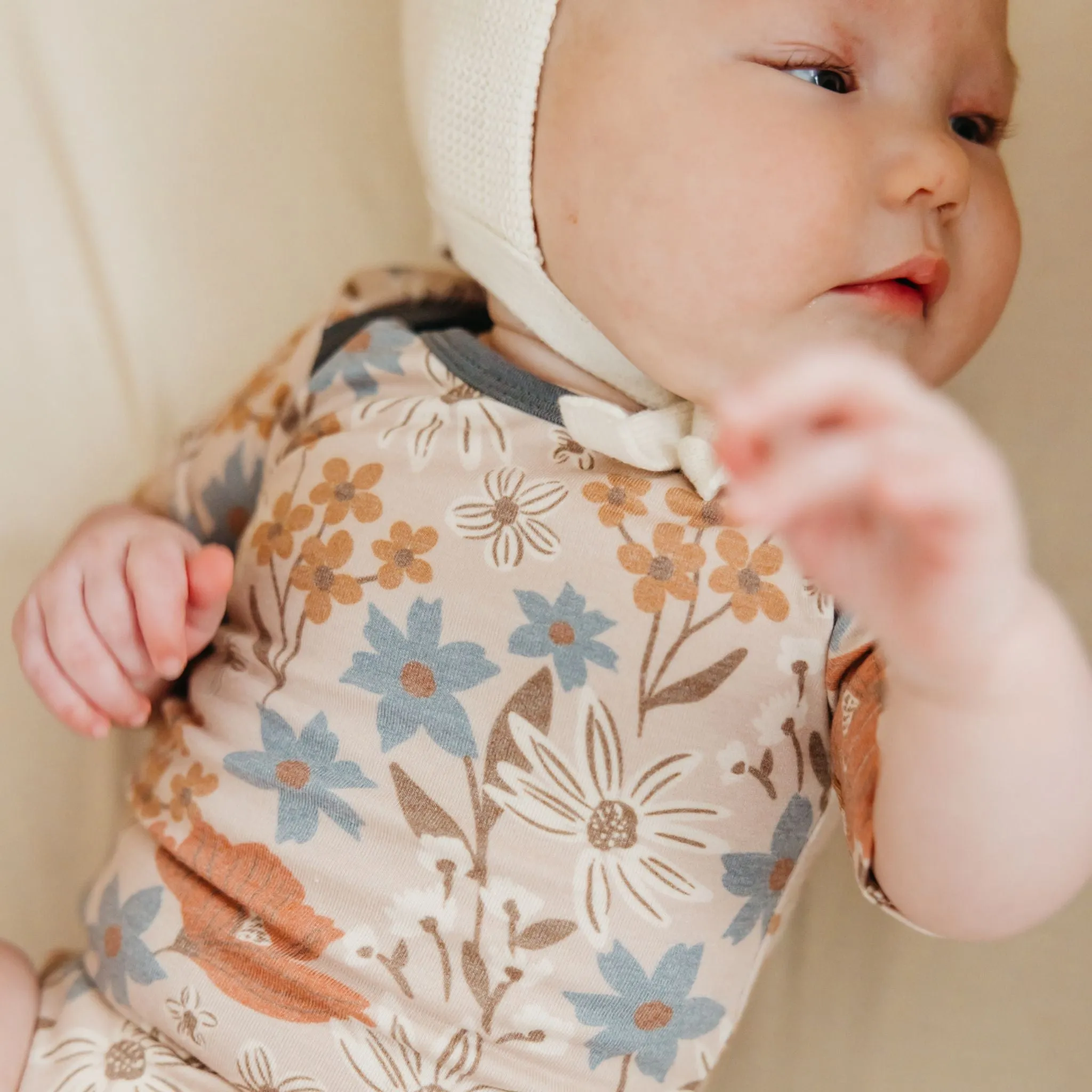 Short Sleeve Bodysuit - Eden