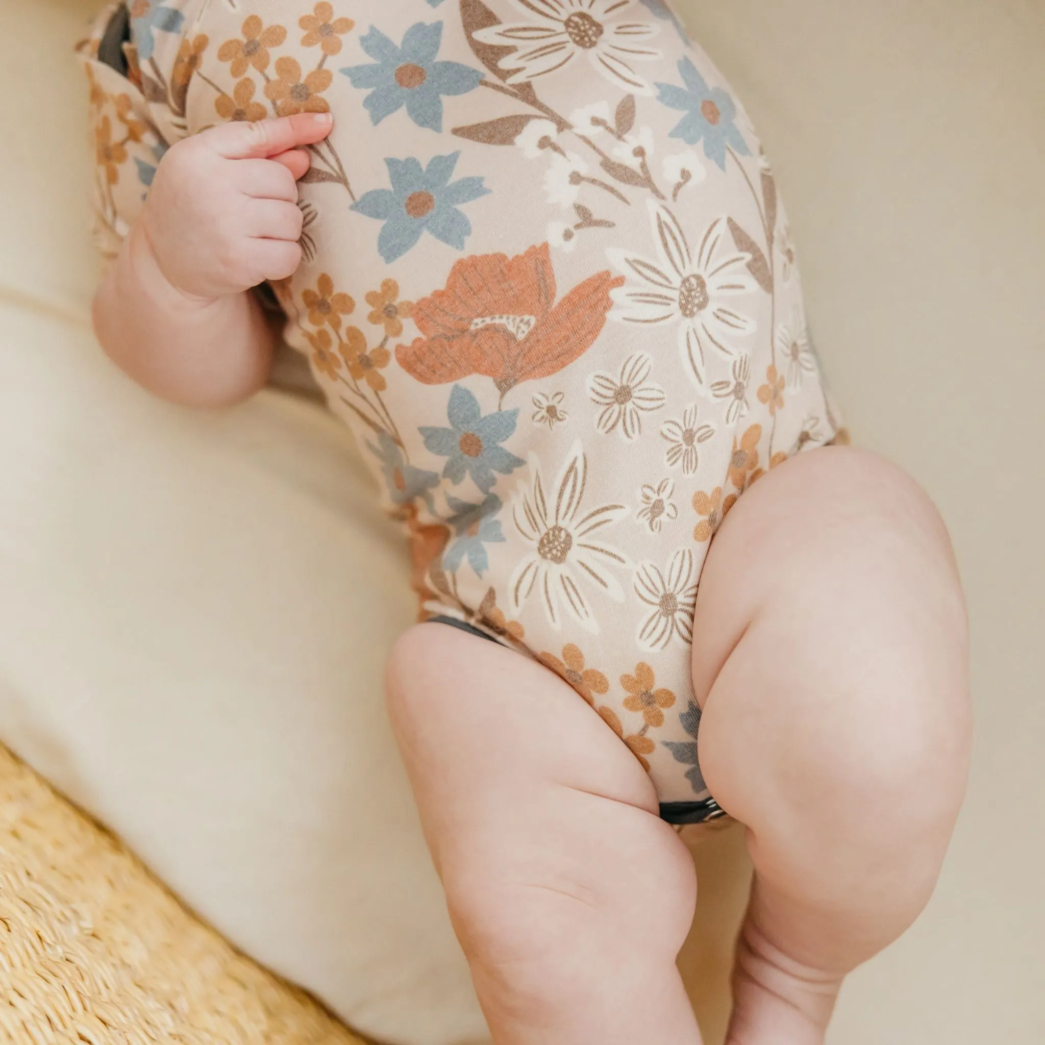 Short Sleeve Bodysuit - Eden