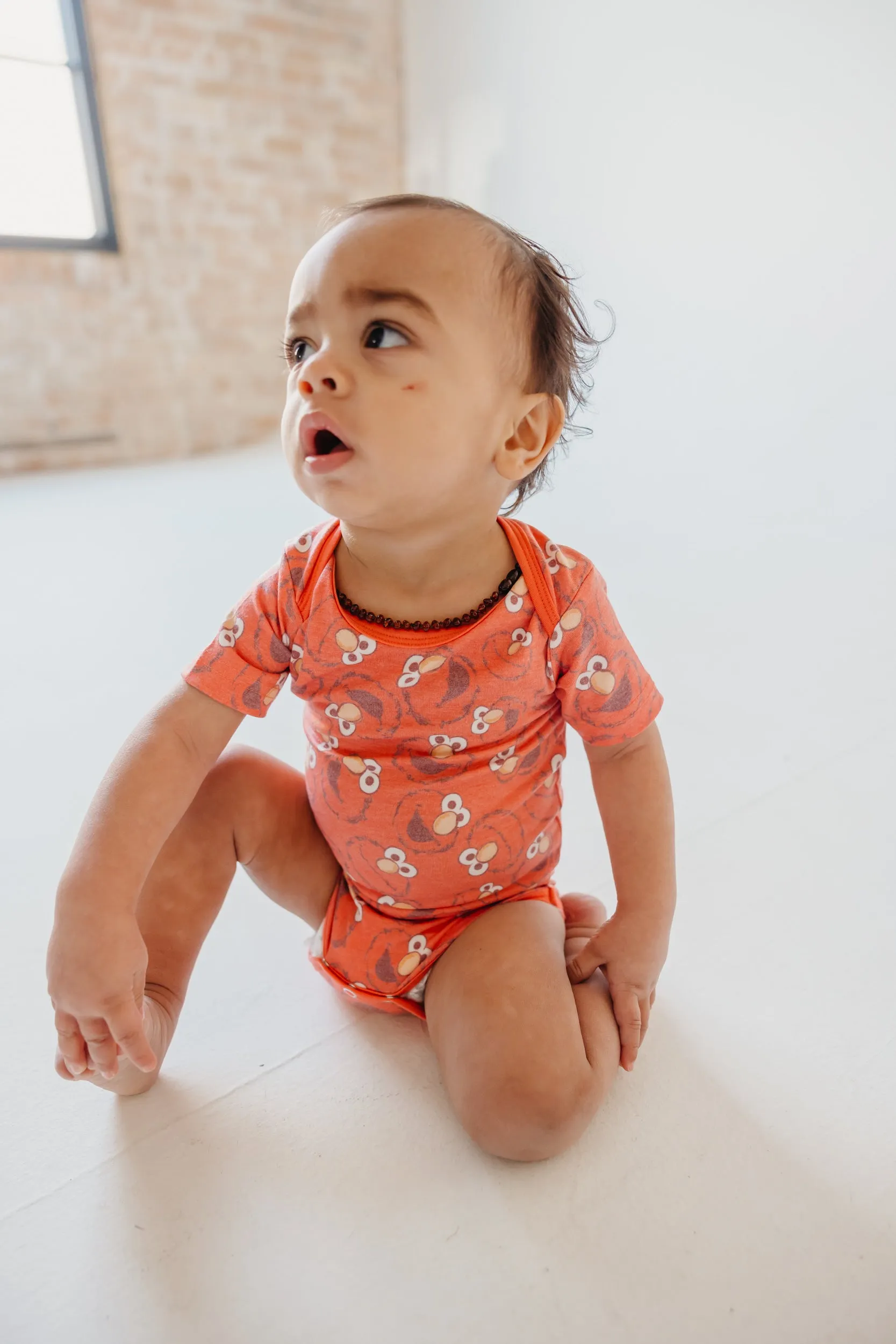 Short Sleeve Bodysuit - Elmo