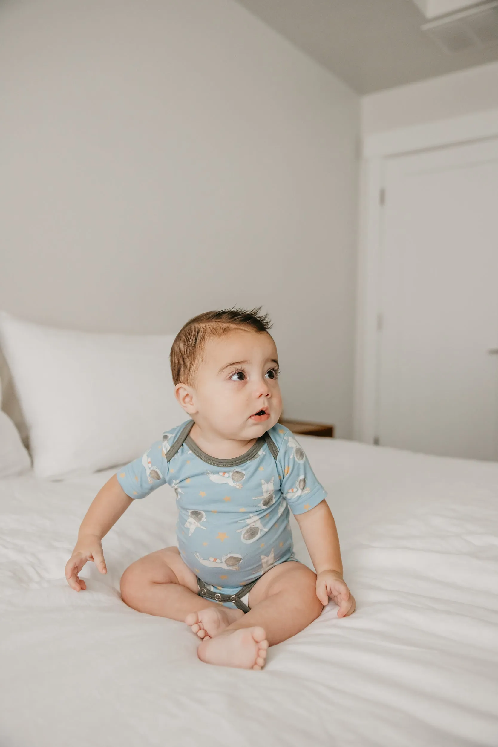 Short Sleeve Bodysuit - Neil