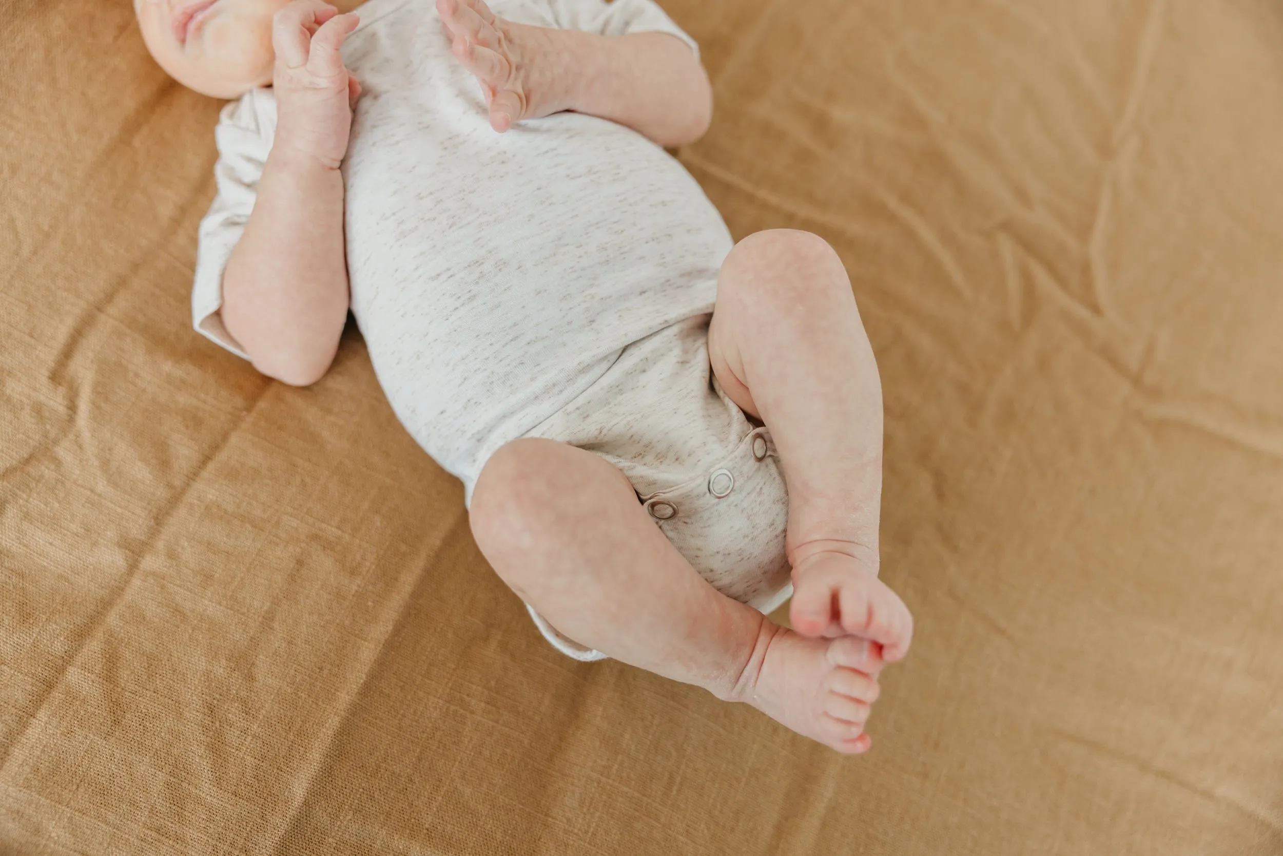 Short Sleeve Bodysuit - Oat