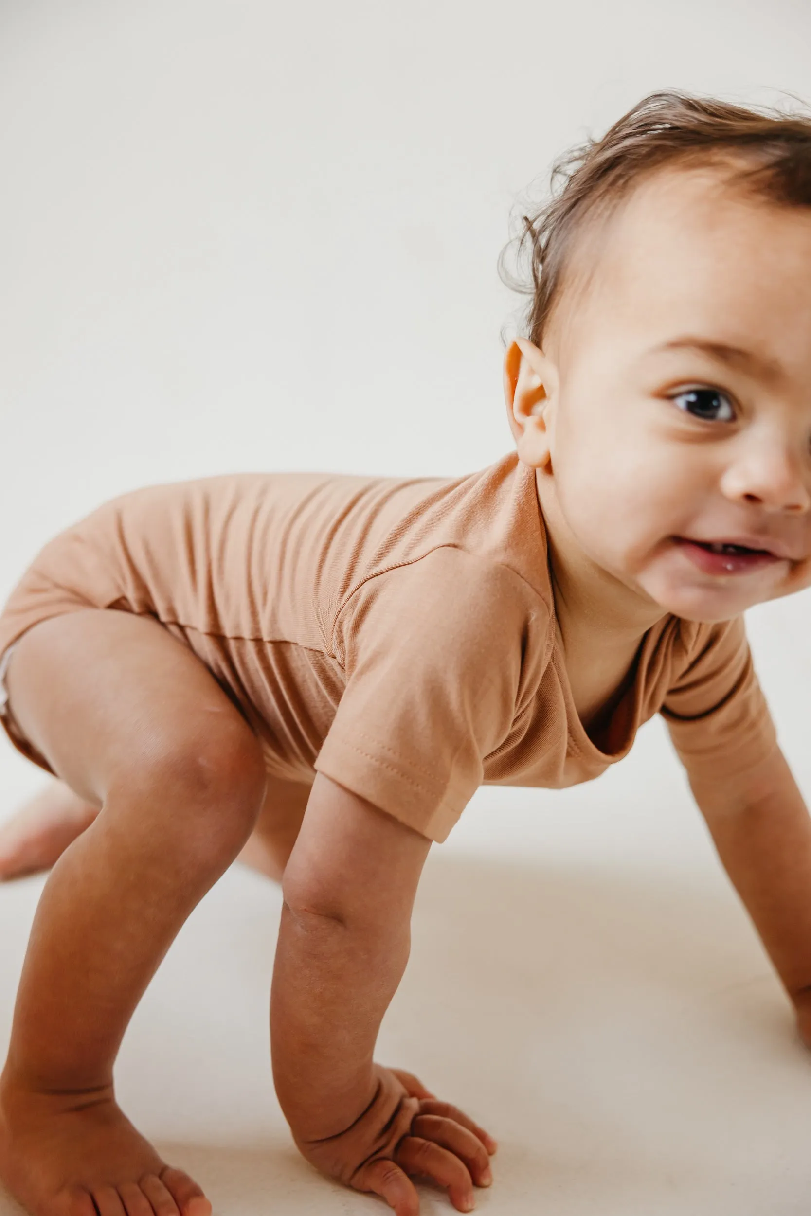 Short Sleeve Bodysuit - Pecan