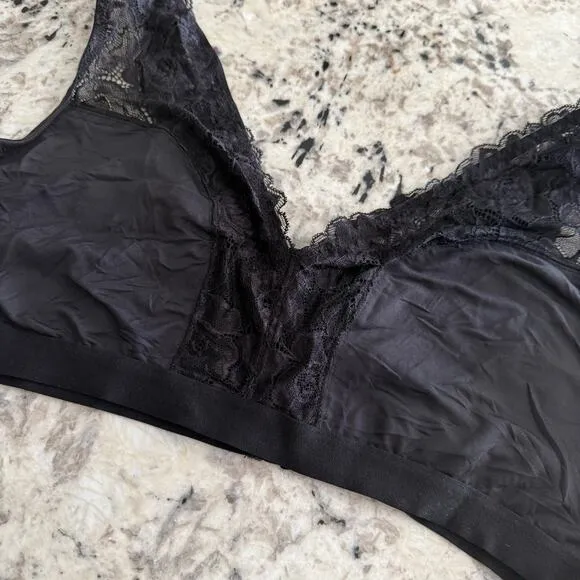 Torrid Black Microfiber &amp; Lace Wireless Sleep Bralette 3X NWT 12385229 12385234