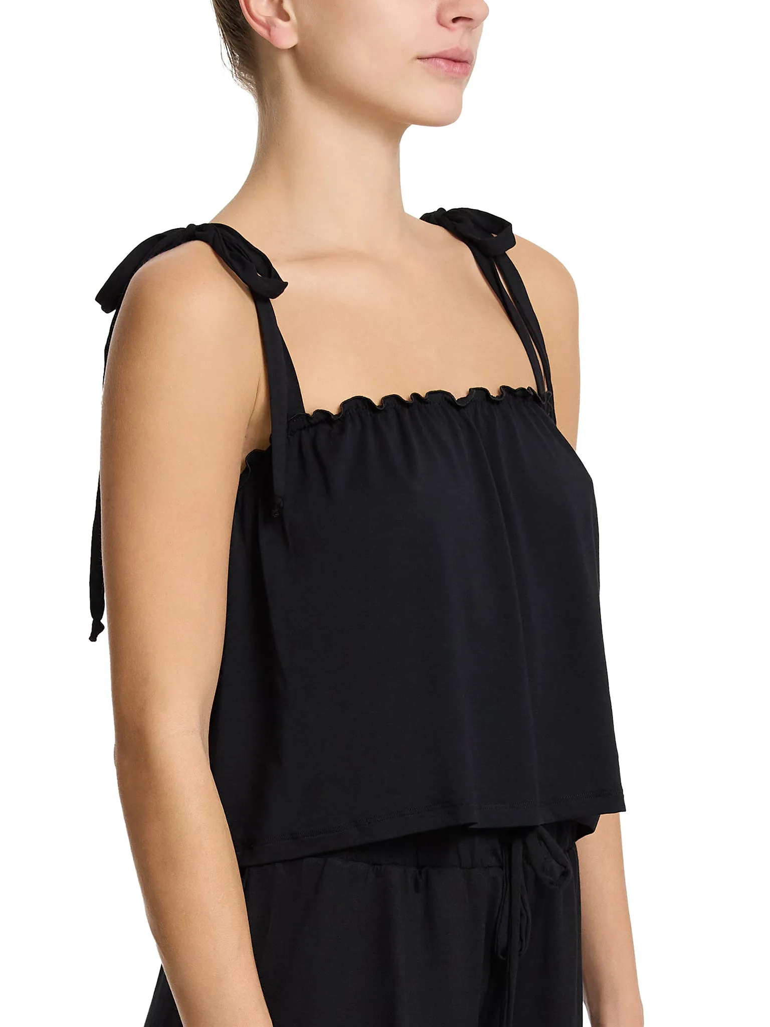 Unwind Ruffle Cami Black