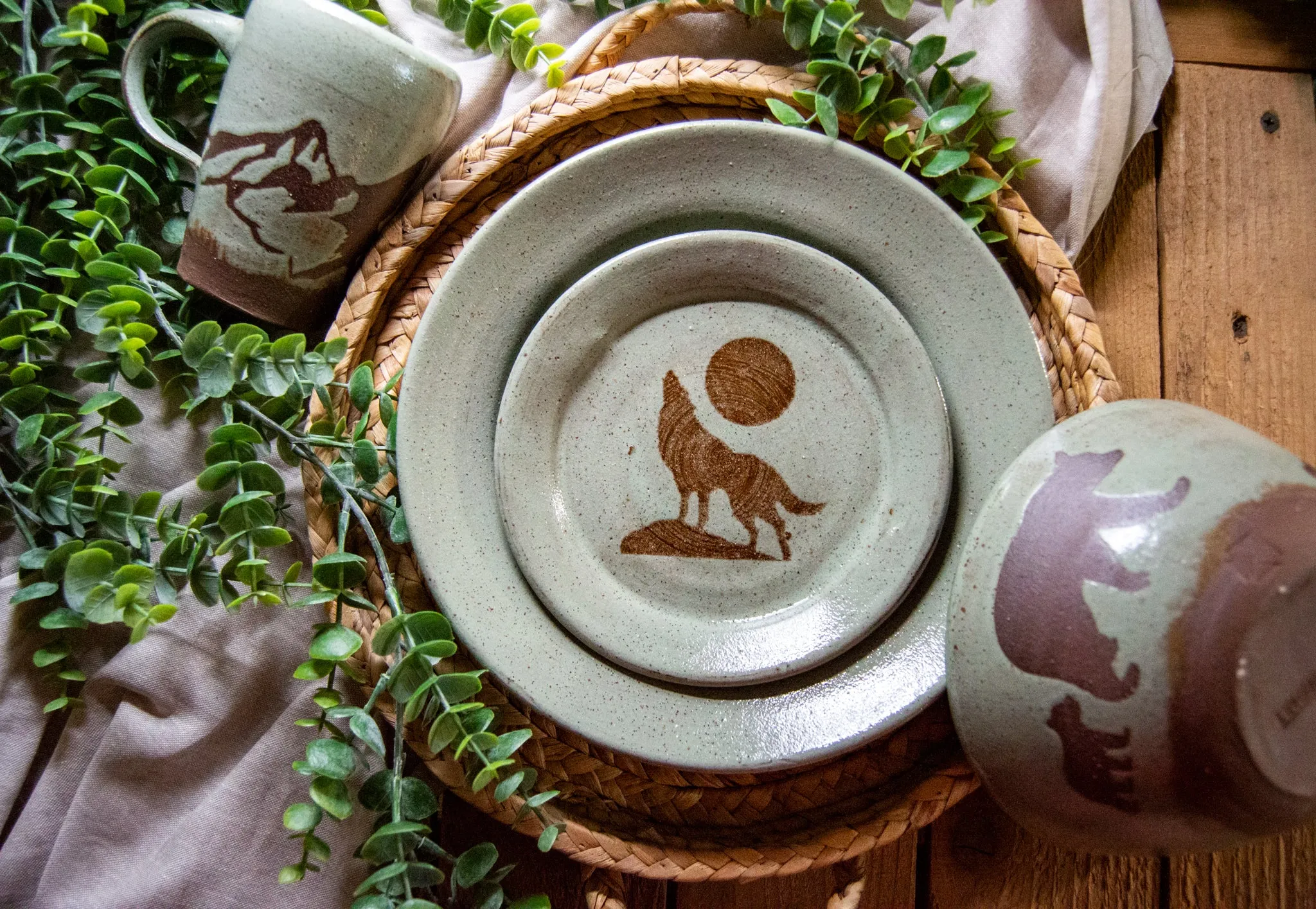 Wild Rojo Dinnerware 3-PIECE